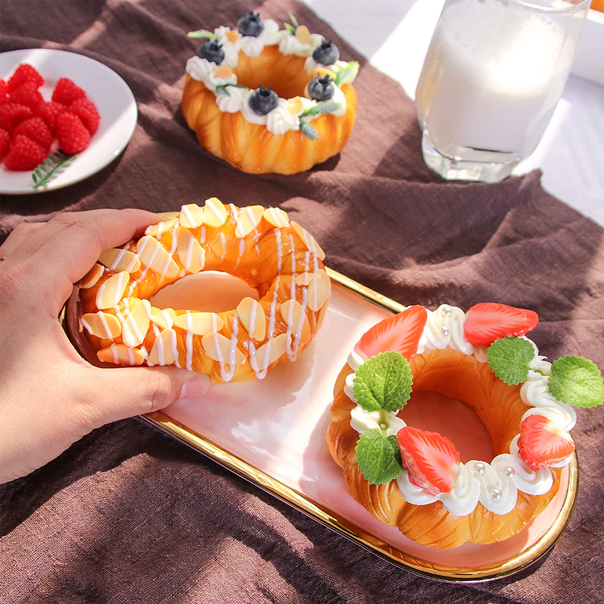 3 Pcs,Ciambelle Artificiali,Realistico Artificiale Simulazione Torta,Torta Finta Realistica,Artificiale Prodotti Da Forno E Pane,Per La Decorazione Della Panetteria/Famiglia Del Partito