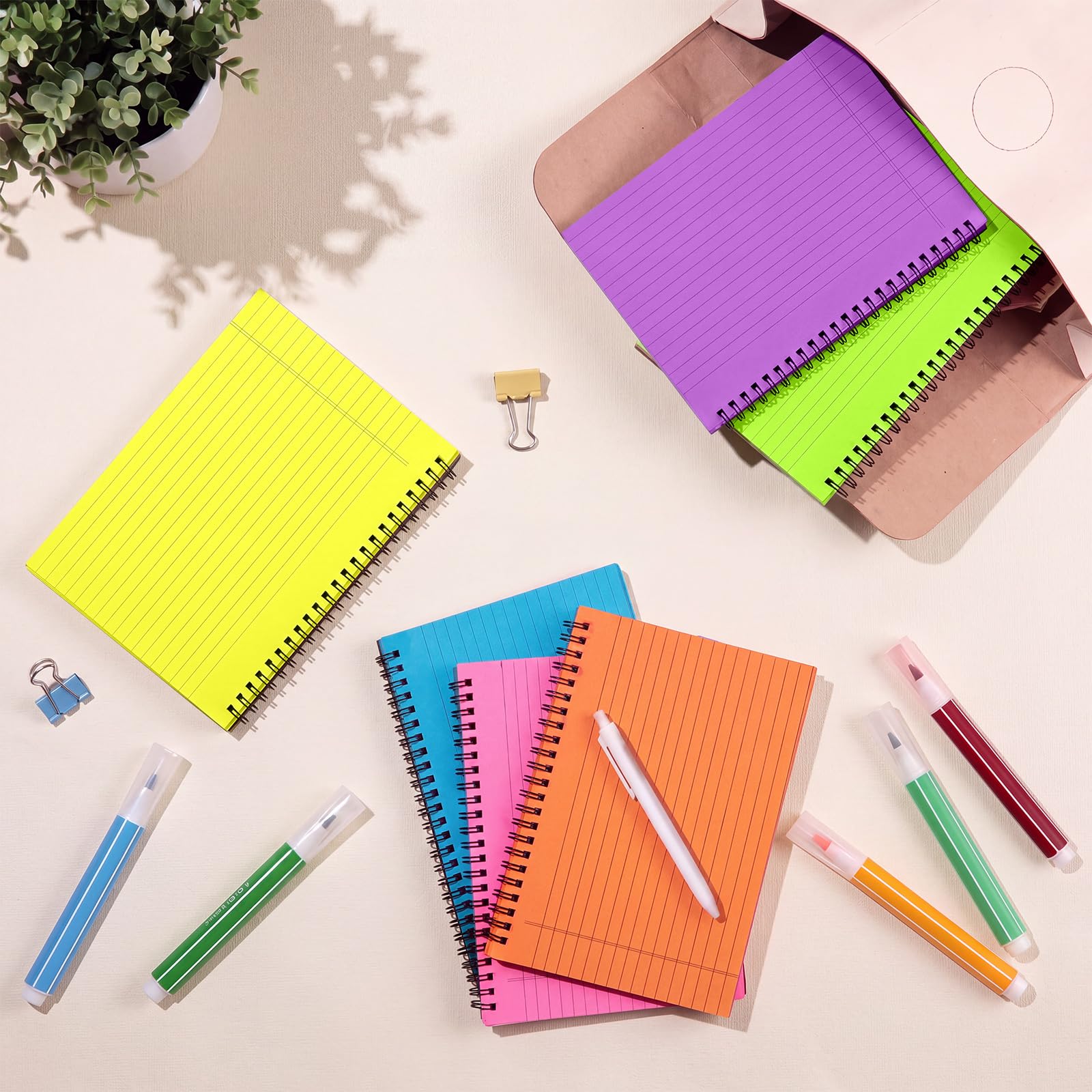 MotiMind Lot de 6 petits blocs à spirales de 21,1 x 14,7 cm, petits carnets à spirales perforés lignés pour université, 40 feuilles chacun, petit bloc-notes Steno avec couverture noire pour la maison