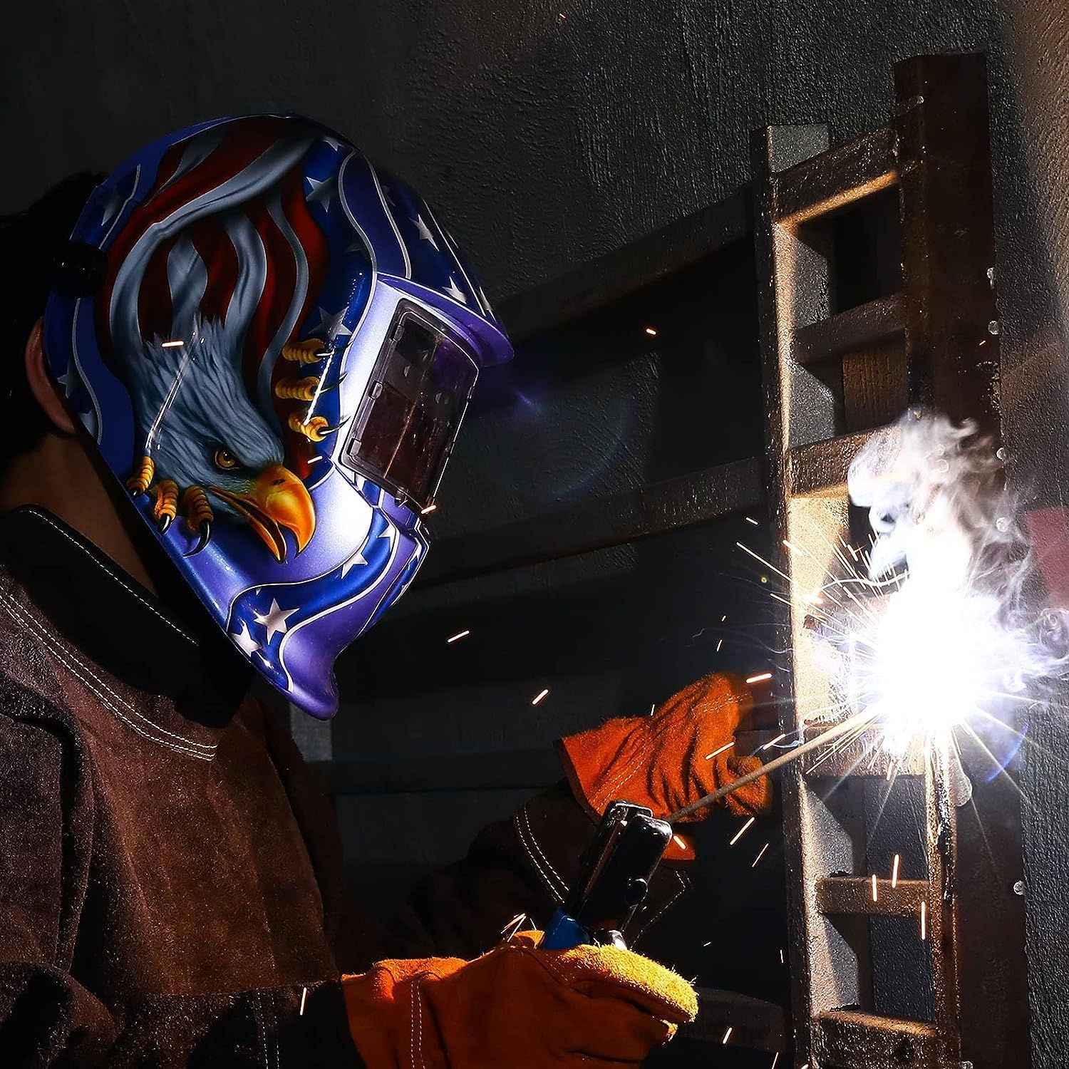 Maschera per Saldatura ad Energia Solare Autoscurante Oscurante Autoalimentato Gamma di Ombre Regolabili DIN4/9-13 Protezione UV/IV Maschera da Saldatore Casco Saldatura per MIG TIG MAG MMA (Aquila)