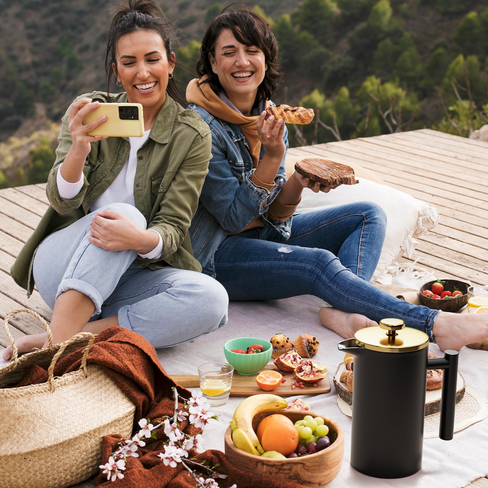 Cafetière à Piston, French Press 1L avec Système de Filtration 4 Couches, Cafetière Française Isolée Double Paroi en Acier Inox pour Maison, Voyage et Camping, Avec Boîte à Café, Noir
