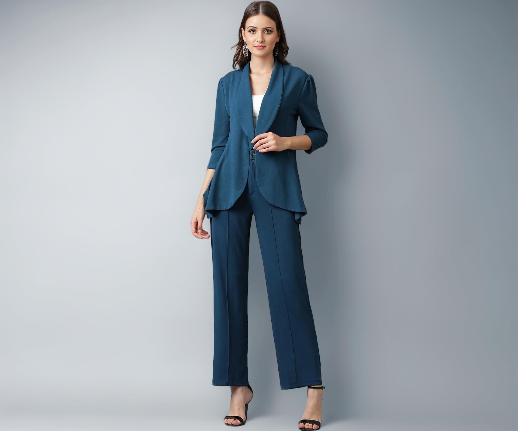 Women's Solid Relaxed Fit 3/4 Sleeve Co-ord Blazer and Trouser Set.