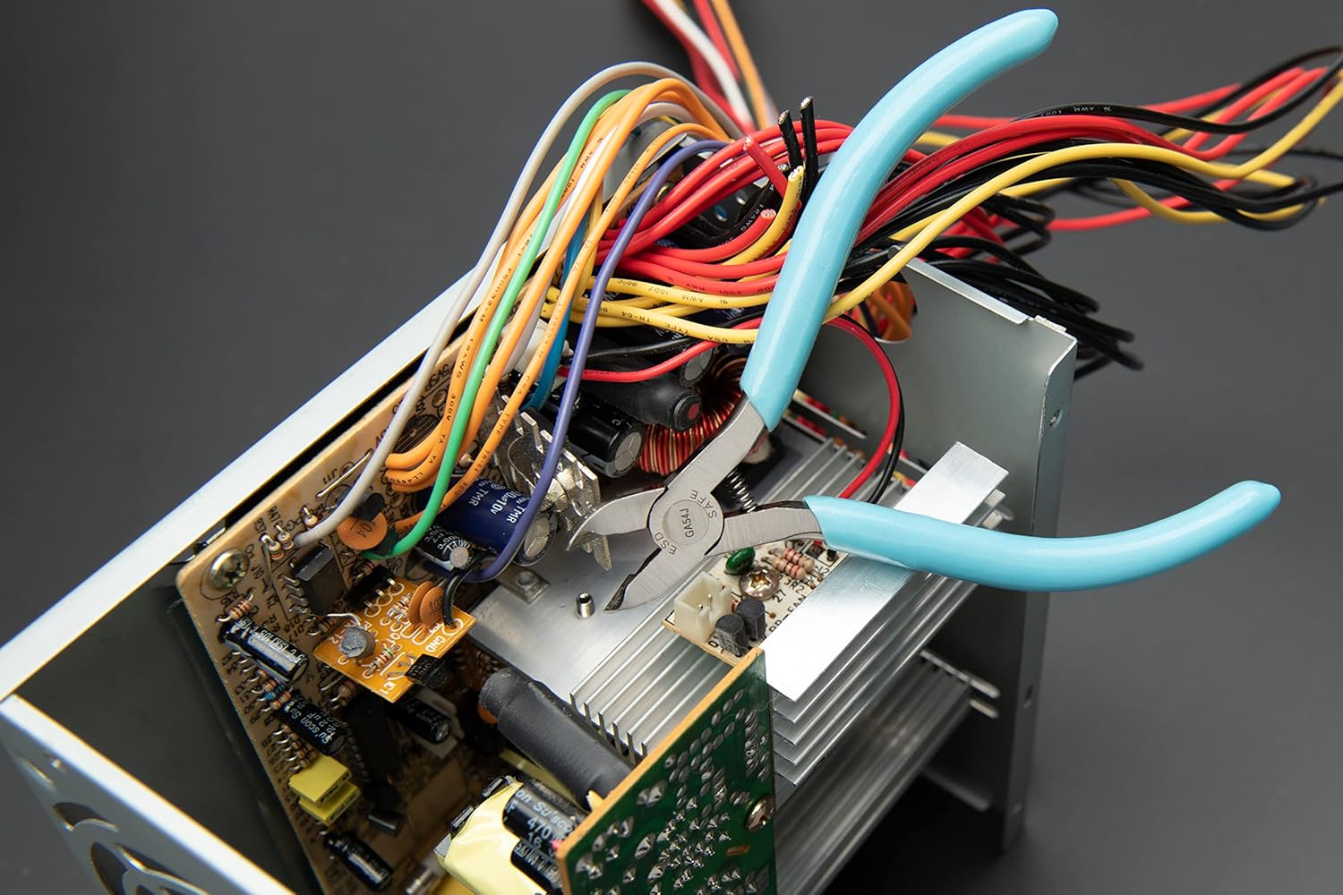 Xcelite GA54JV Angled Diagonal End Cutter Pliers, Flush Jaw, 4" Length, 7/16" Jaw length, Green Cushion Grip, Carded