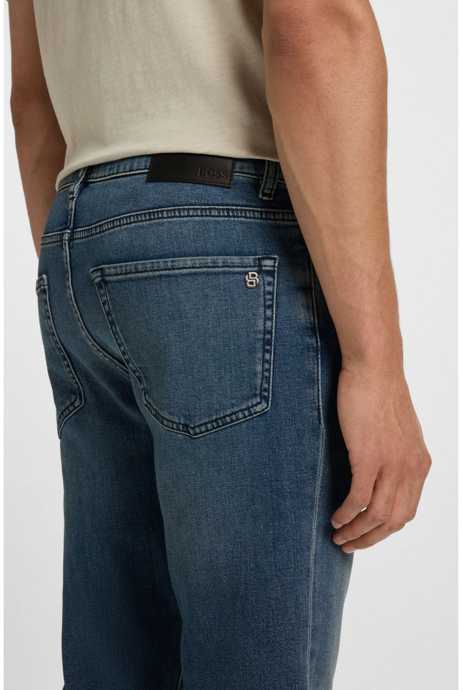 BOSS Herren Onyx BO Schwarze Tapered-Fit Jeans aus bequemem Stretch-Denim