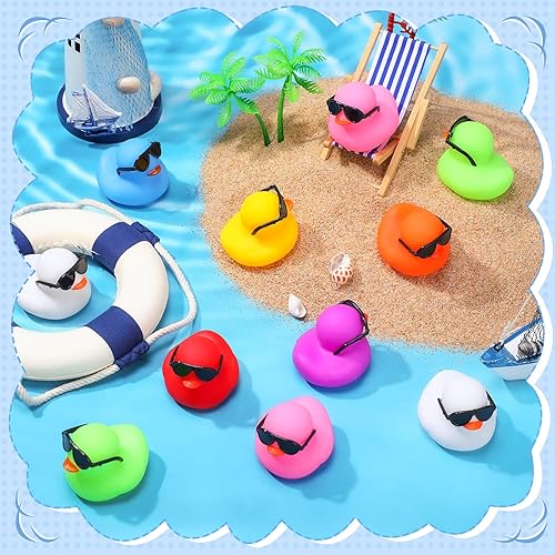 Miniatura 10 de Paquete de 36 mini patos de goma con lentes de sol, juguetes de baño de pato, lindos patos de goma chirriantes flotadores para la tina del pequeño,