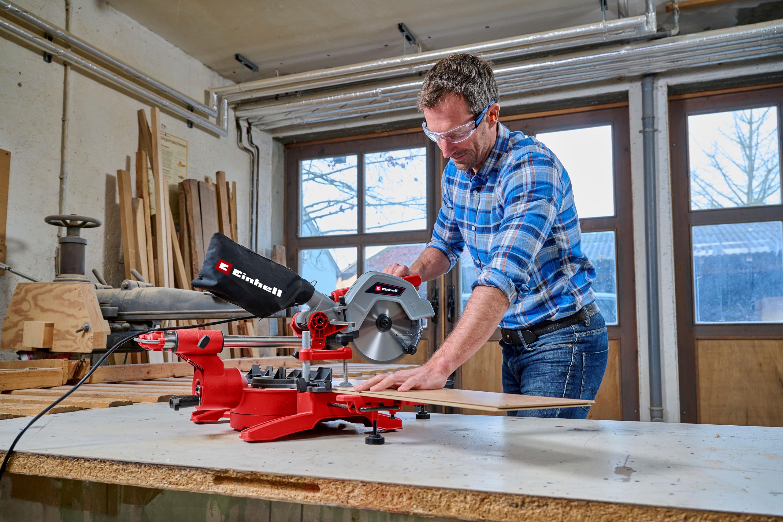 Einhell TC-SM 216 Piła 216 mm Czerwony Czarny