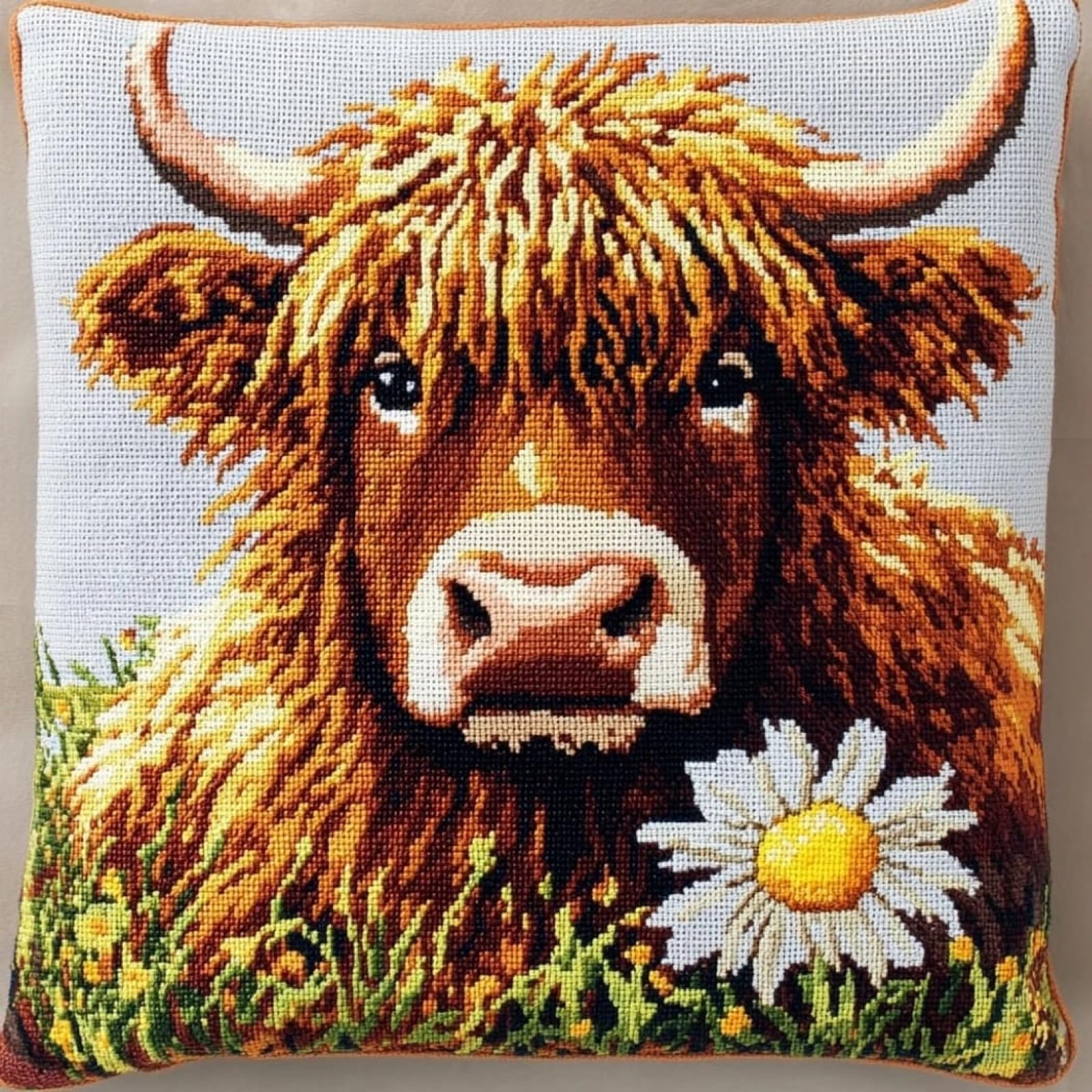 WallustrioaW DIY Cross Stitch Pillow Kit,Daisies and Highland Cattle,Cushion Kit Needlepoint Craft Set Cushion Pre Printed Handmade Needle Pillow Cover,45x45cm