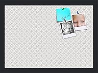 Vista 160 de PinPix Tablero de anuncios de corcho de 20 x 14 pulgadas. Este tablero decorativo enmarcado viene con diseño de círculos B W y un marco negro