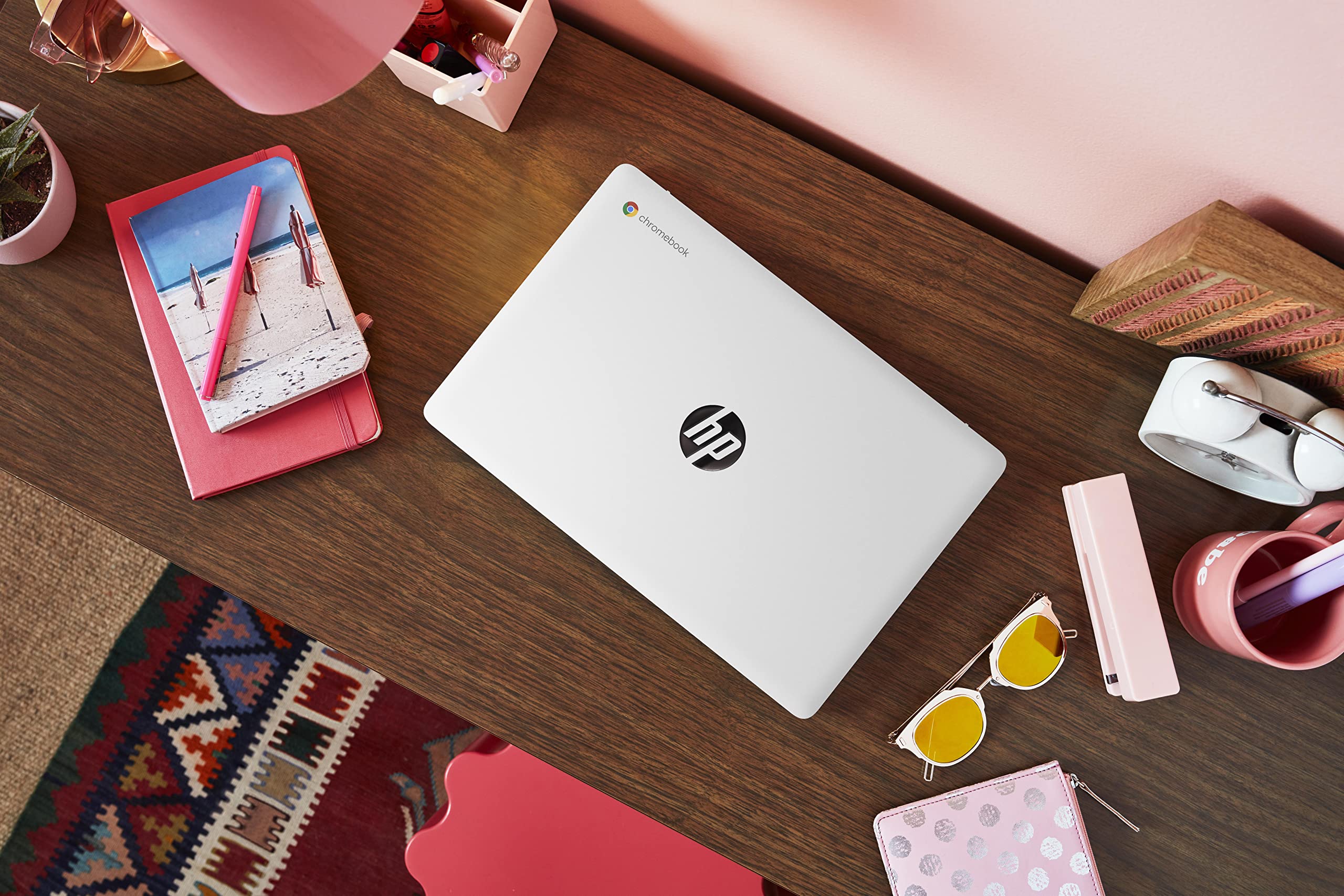 HP Chromebook 14a-na0001sl, Intel Celeron N4020, 4GB RAM LPDDR4, eMMC da 64GB, Display da 14" FHD, IPS, Antiriflesso, Scheda grafica Intel UHD 600, Wi-Fi, Webcam HD, ChromeOS, Argento
