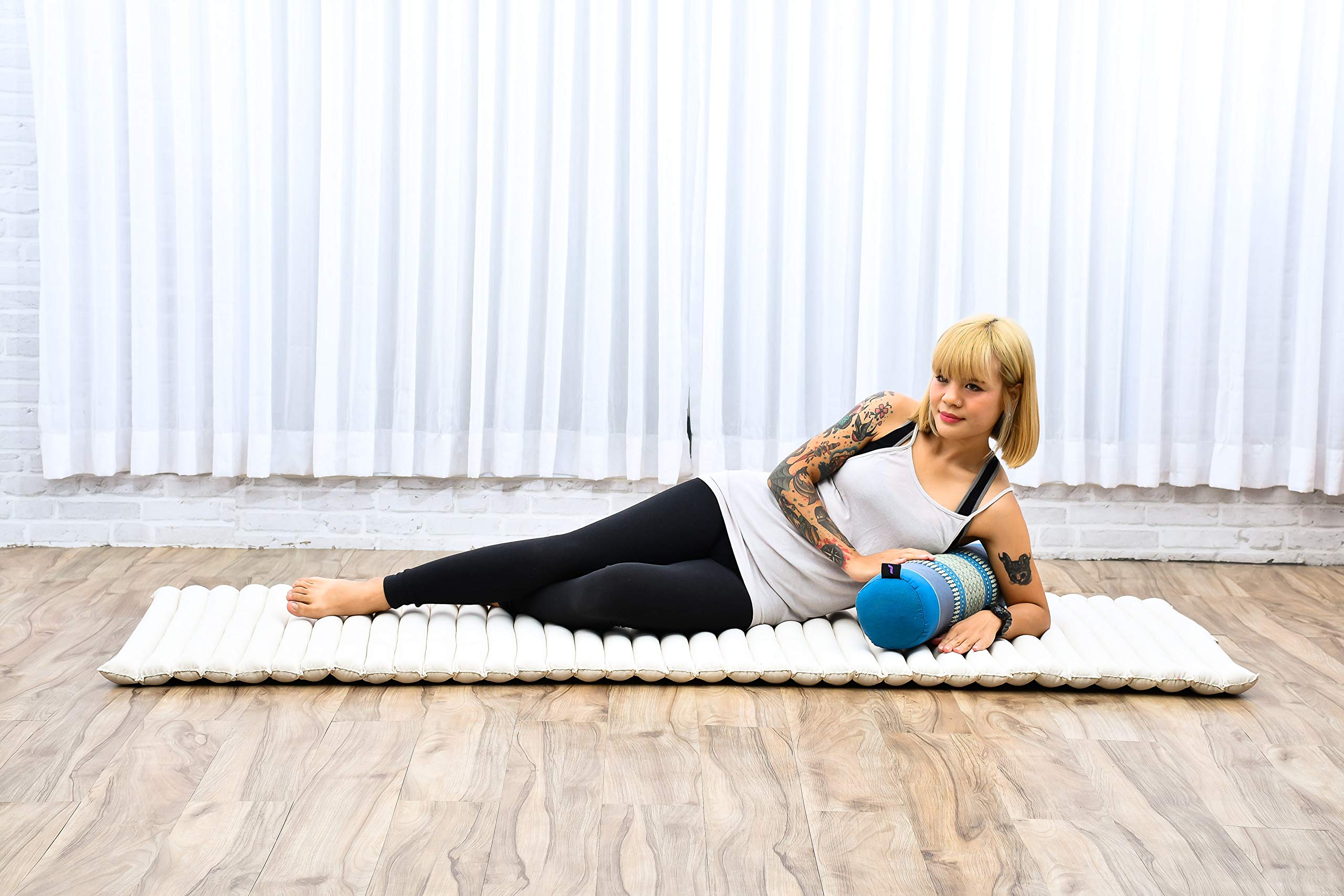Leewadee Yoga Bolster - Kompakte Kapok Rolle für Yoga, Meditation & Massage