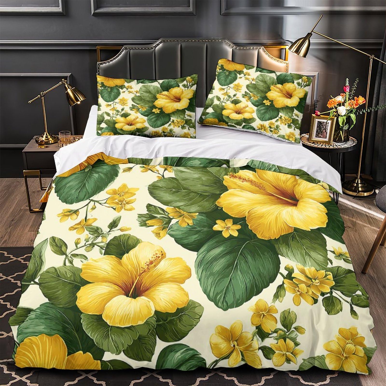 Linge de lit tropical jaune pour une chambre de couple romantique
