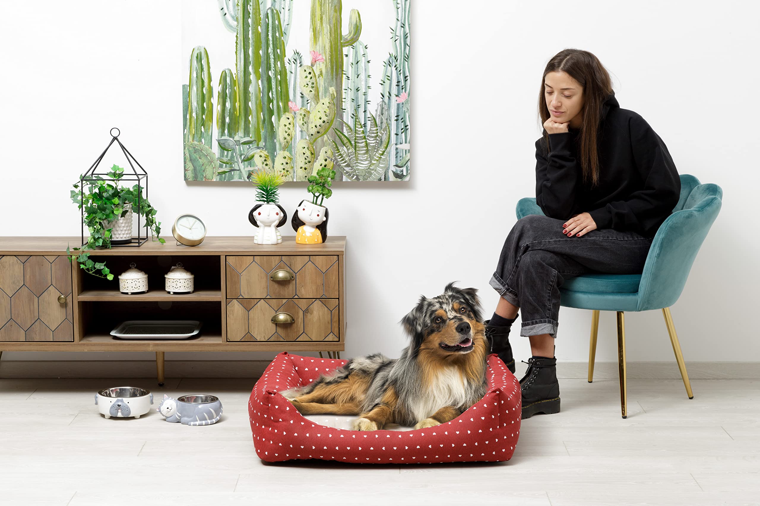 Baroni Home Cuccia per Cane in tessuto Rosso e Beige con Cuori Taglia L 70x85 cm, Morbido Divano Rettangolare, Comodo, per Camera da Letto Salotto Corridoio, Lavabile