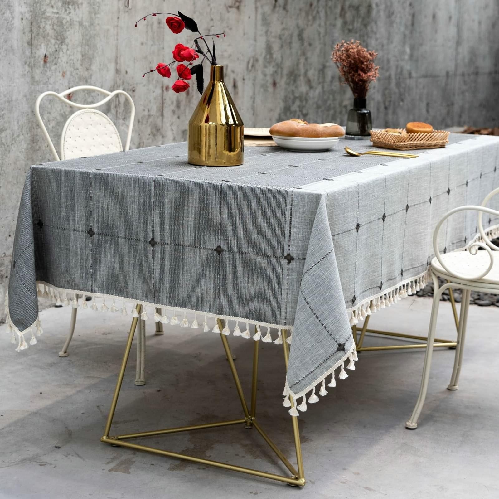 Daesar - Mantel Jardin Rectangular Lavable,Mantel de Lino Antimanchas Cuadros con Borlas Mantel Centro de Mesa Decorativo Gris,140x240CM(94x55Inch)