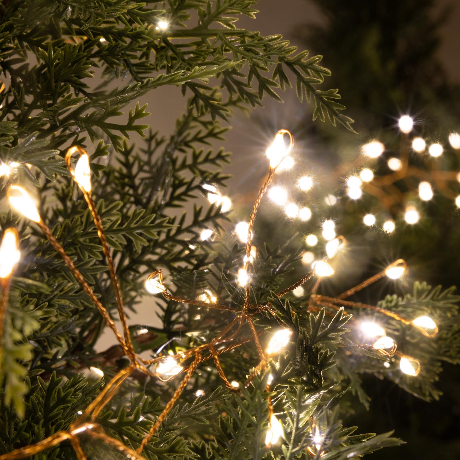 Luccika Cluster Catena Luminosa Natalizia, Luci Micro LED a Grappolo, 8 modalità di Giochi, Interno Esterno, Lucine Decorative per Albero, Natale (Bianco Caldo - Cavo Rame, 10 Metri - 1000 LED)