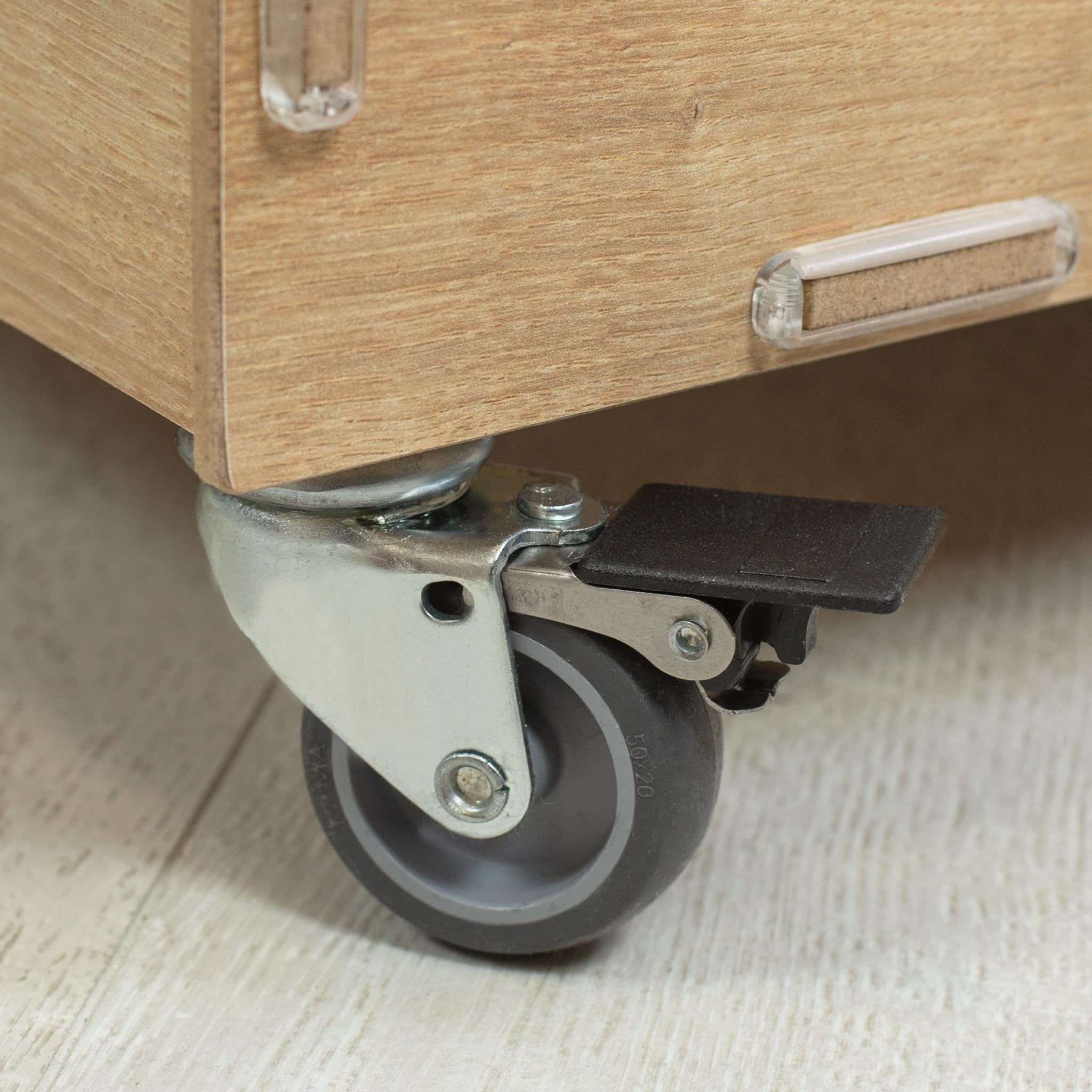 Striefchen® Personalisierte clipfritz Aufbewahrungskiste mit Rollen – Rollbox aus Holz personalisiert mit Name – Spielzeugkiste für Kinderzimmer