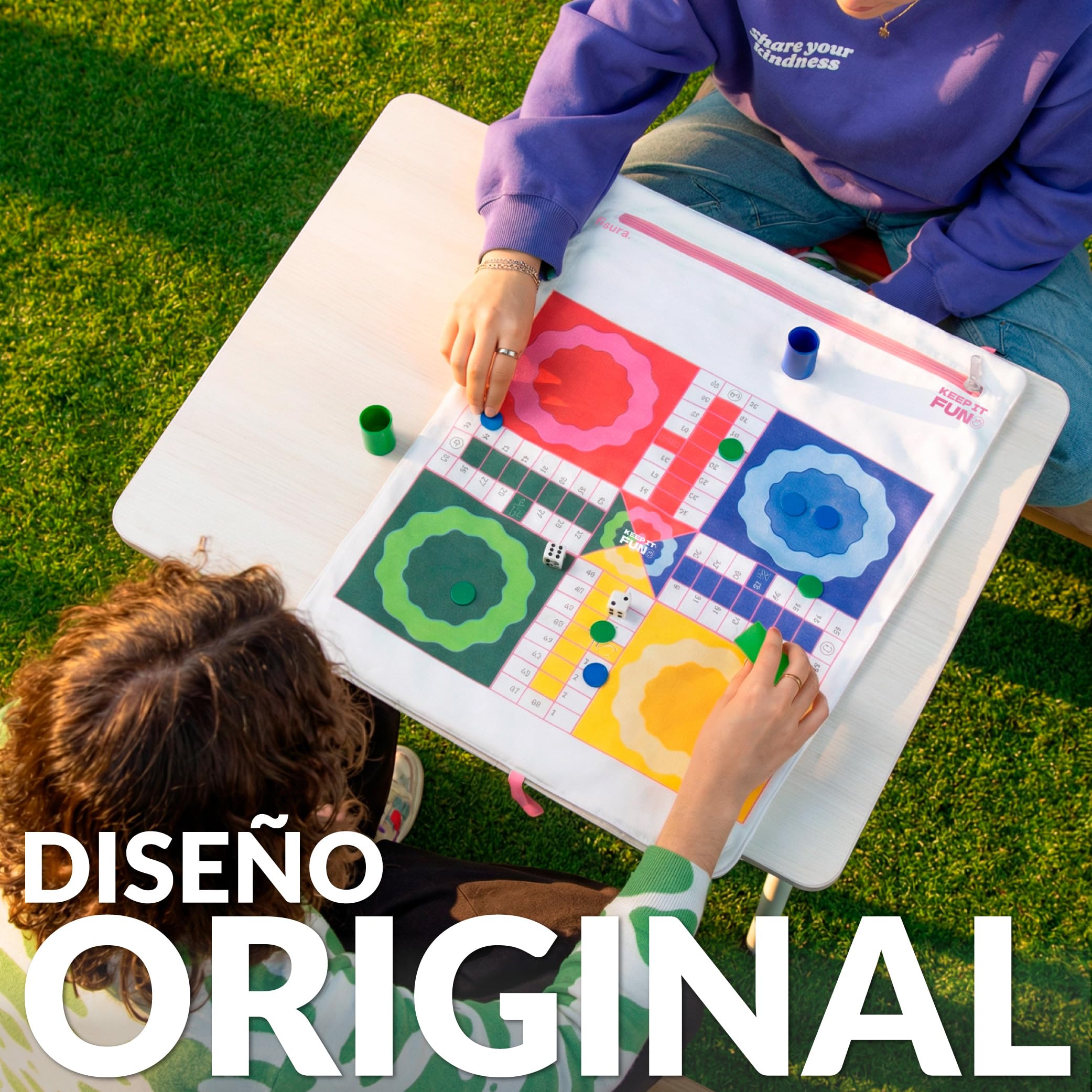 Fisura – Juego de Mesa portátil parchís. Juego de Viaje Enrollable para Playa, Viaje y escapadas. Parchís portátil Original. Fichas Incluidas. 40 cm x 9 cm