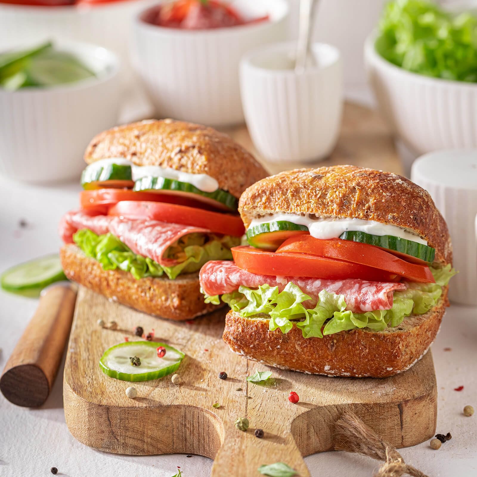 Locawo High Protein & Low Carb Eiweißbrötchen | 21g Protein auf 100g | Voller Weizengeschmack | Vegan | ideal für eine eiweißreiche, kalorien- und zuckerreduzierte Ernährung