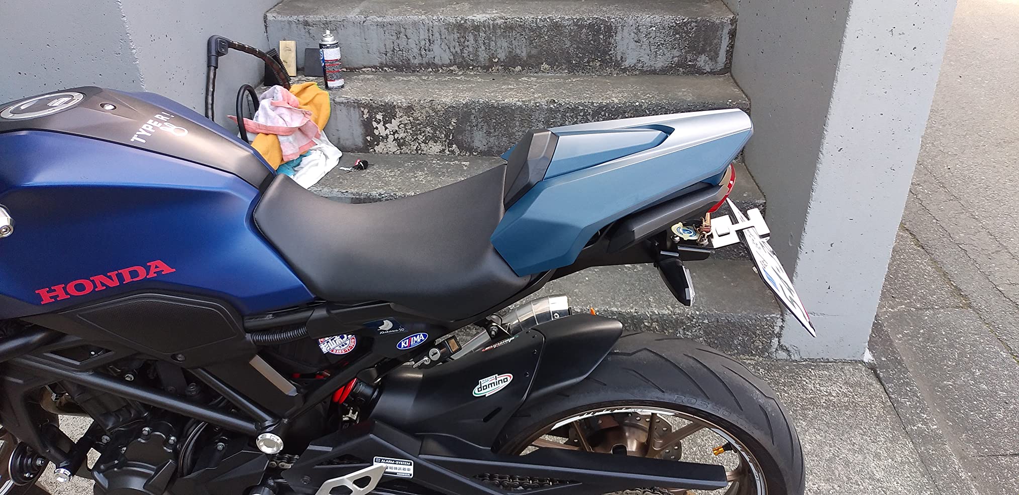SNB ホンダ CB250R リアシートカウル マットブラック SNB ホンダ CB250R リアシートカウル Rear Seat Cowl For Honda