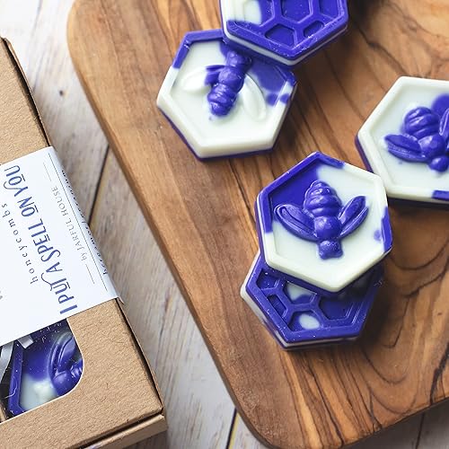 Miniatura 5 de Fuerte cera perfumada para derretir I Put a Spell on You  Blanco azul marino 3 onzas  Tartas de cera de coco de Halloween con forma de panal  Aroma