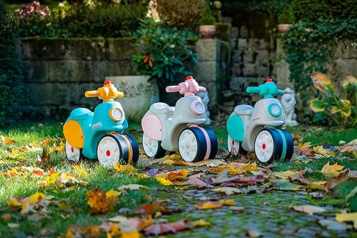 Miniatura 9 de Falk Ligh Green and Cream Strada Scooter Toy Push Ride On Motocycle para niños pequeños +1 año FA800S