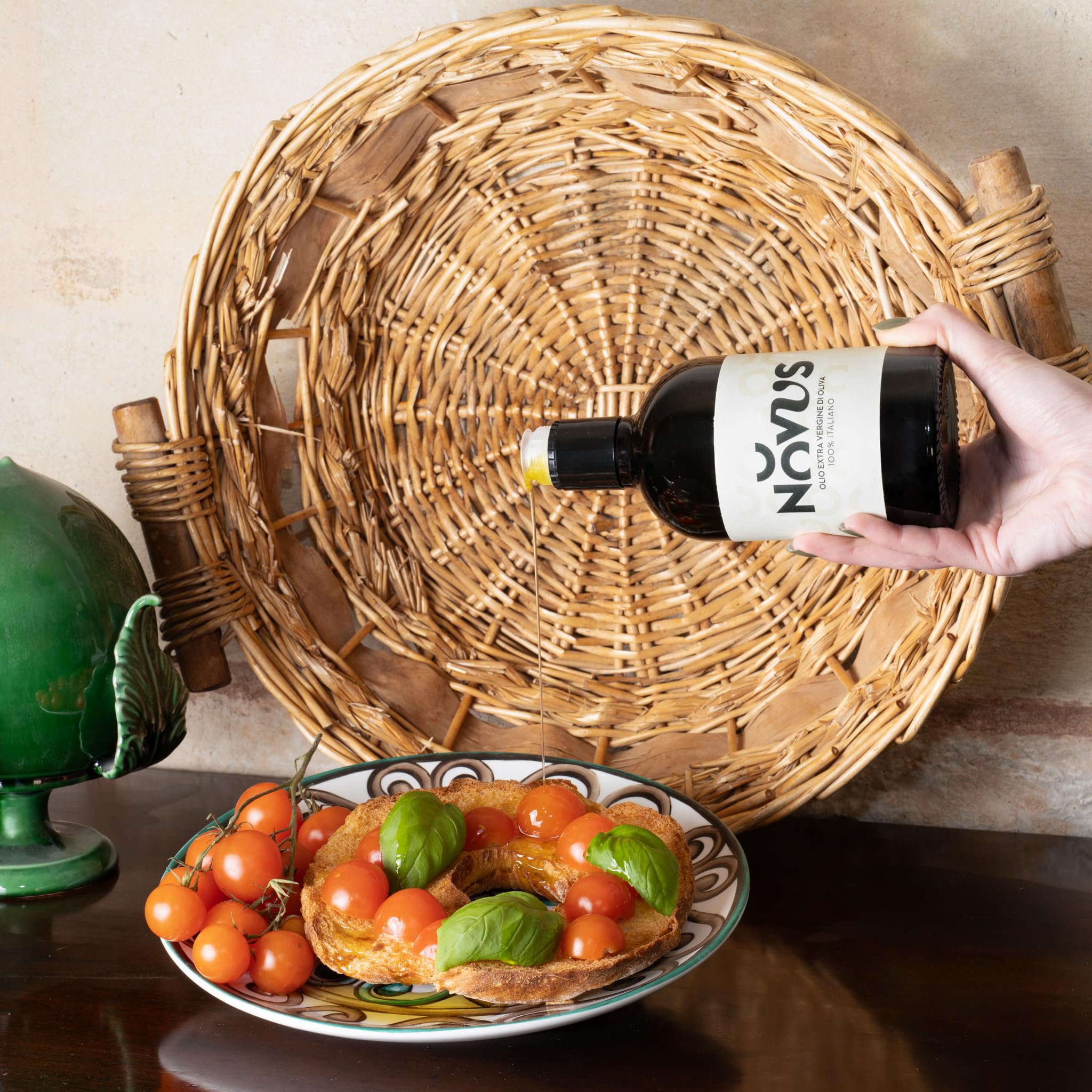 NovusPuglia – Oliwa z oliwek Extra Virgin 100% włoska – Bag-in-Box 3L – Tłoczona na zimno – Coratina & Ogliarola – Zbiory 2024/25