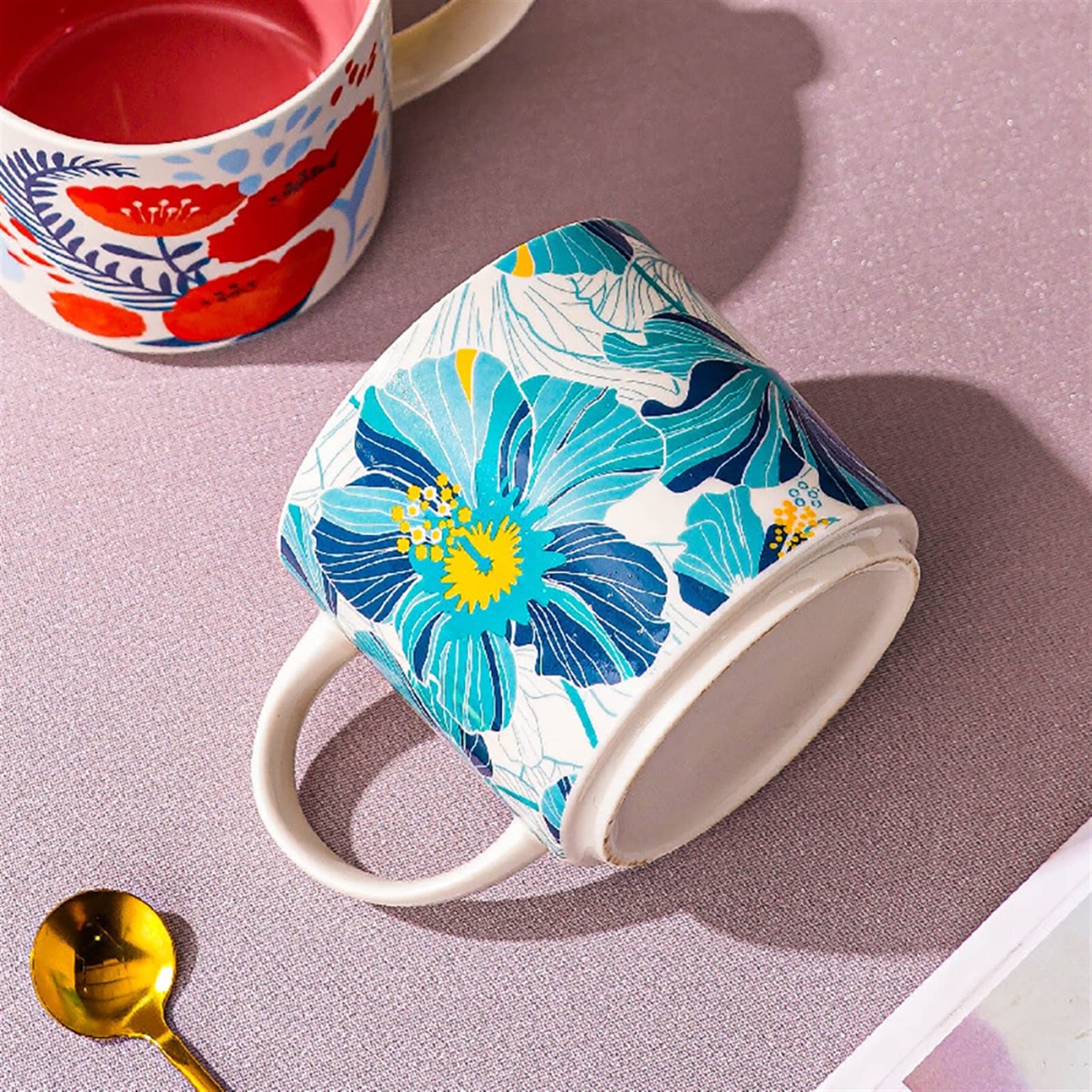 Tasse à café Tasse en céramique peinte à la main Chaîne de fleurs Tasse de petit déjeuner de lait de cuisson à café sous-allongée tasse de porcelaine, un bon cadeau for amis 450 ml Tasses