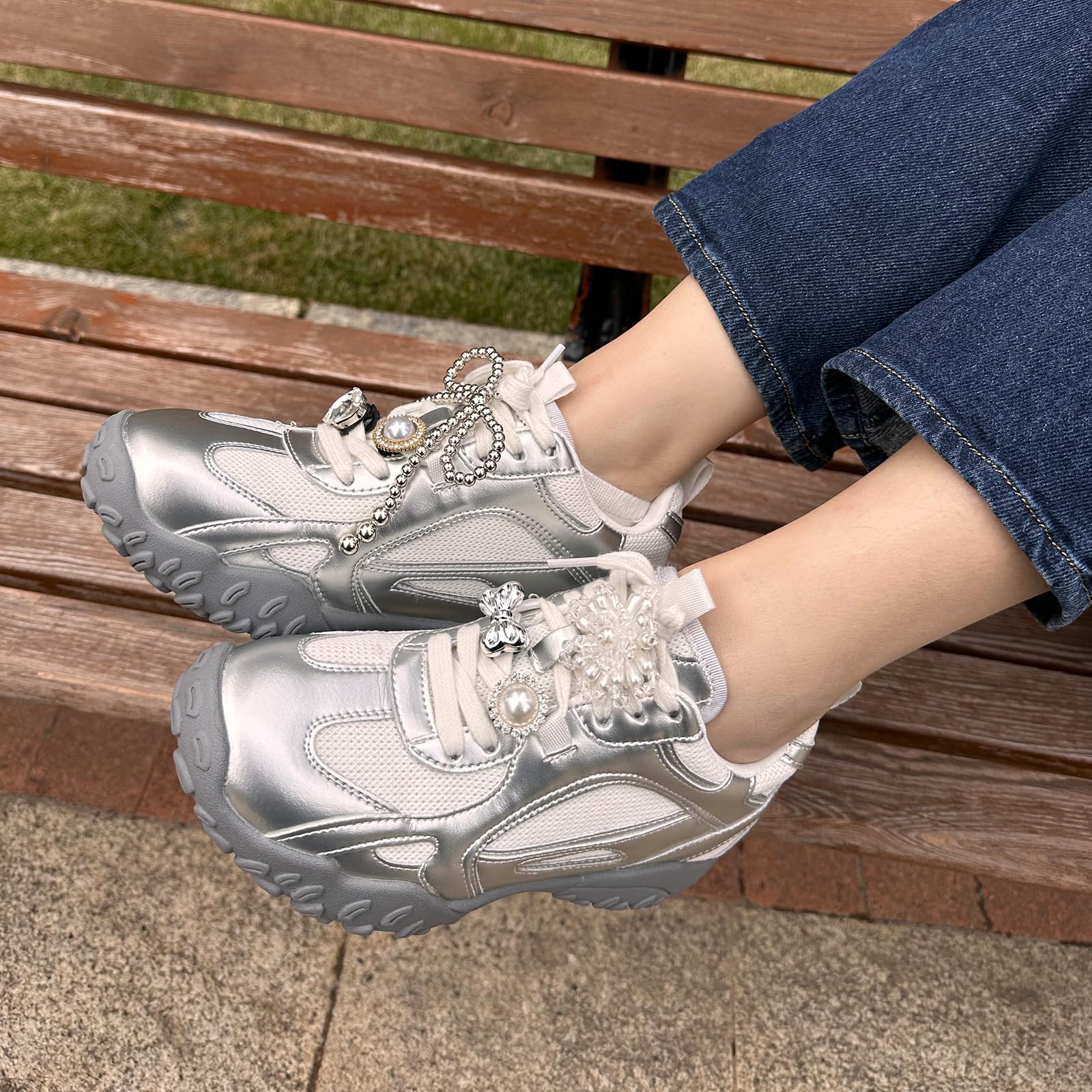 Shoe Charms for Sneakers, Elegant Pearl Bowknot Shoelace Decoration Clip Charms for Sambas Dress Shoes DIY Shoe Accessories for Women Girls