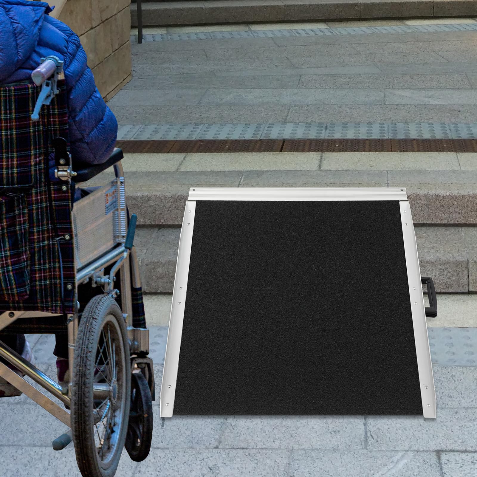 Rampa de aluminio para silla de ruedas, 91 cm, antideslizante, rampa portátil para sillas de ruedas, con rieles laterales y asa, para escaleras bajas, 272 kg
