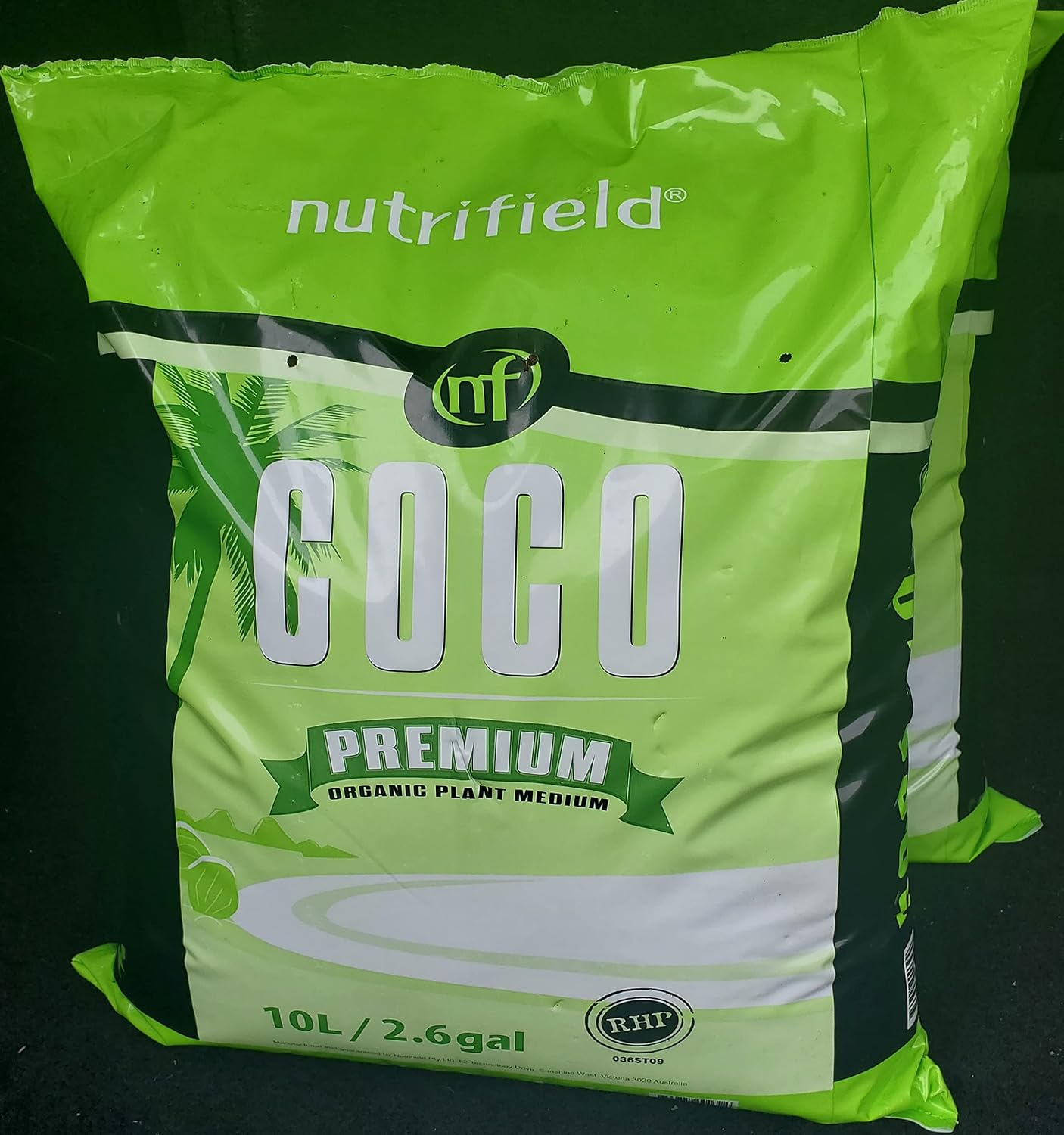 Coco Coir Premium RHP Certified 9 Quarts /10 Liter /2.6 Gallon Pre Buffered Pure Organic Coconut Coir Fiber Potting Soil Indoor/Outdoor Grow Plants Flower Vegetable Garden