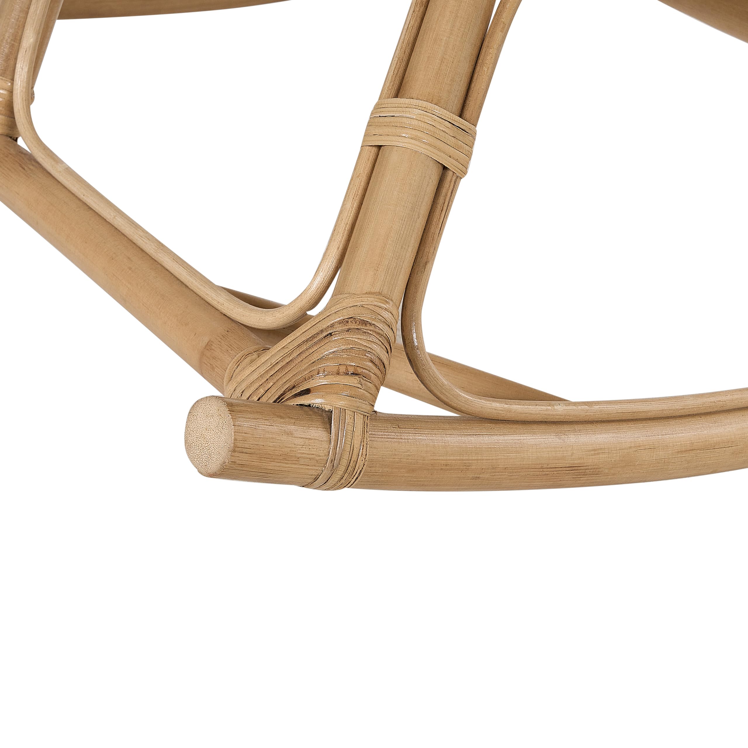 Beliani Fauteuil à Bascule Rond en Rotin Ton Naturel et Beige Clair Empilable Orvieto
