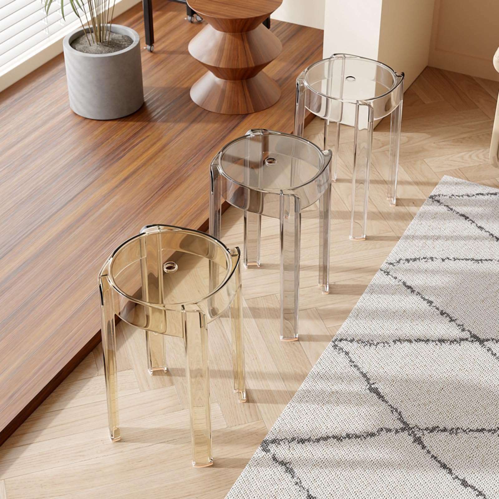 Sgabello da doccia in acrilico trasparente, design robusto, impilabile, sedia impermeabile per bagno, cucina, camera da letto