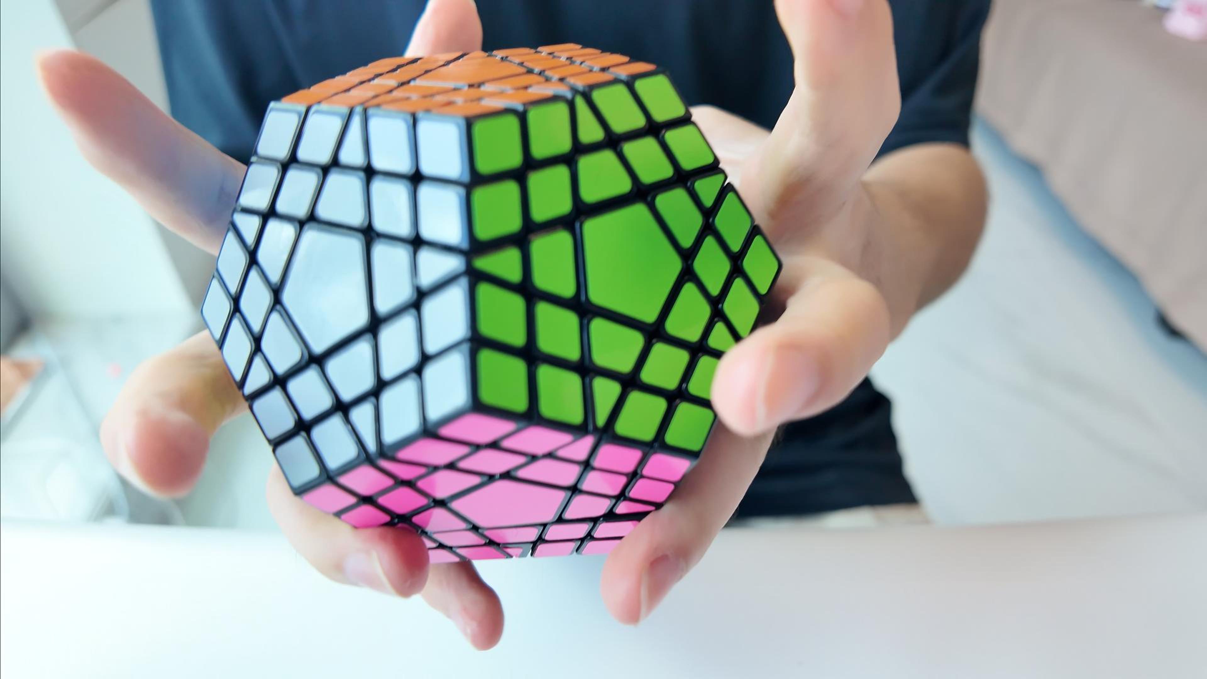 Amazon | メガミンクス 4x4x4 マジックキューブ かわいい 魔方 競技用