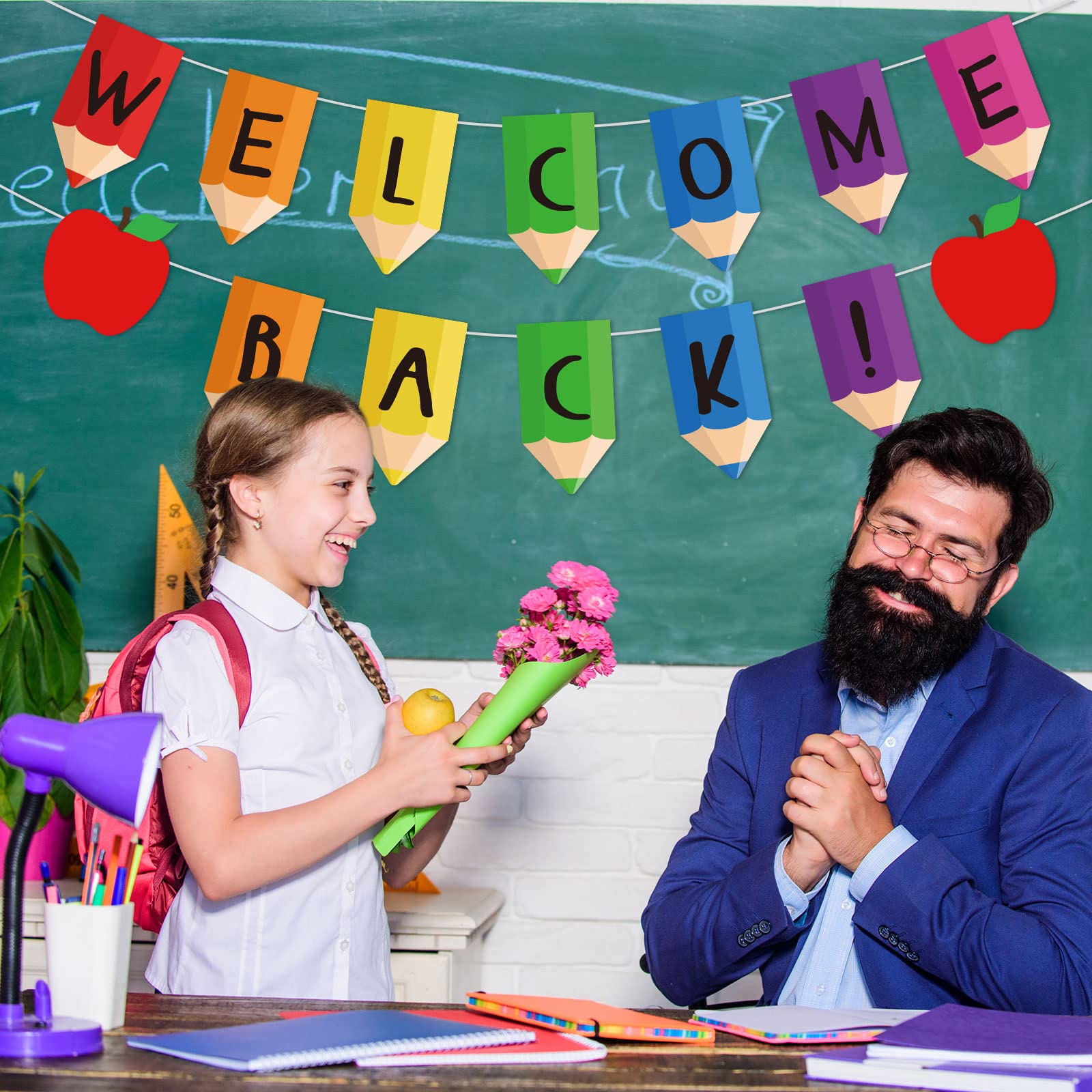 AnyDesign Banner de regreso a la escuela, 2 cuerdas, guirnalda de banderines de bienvenida de vuelta a la escuela, tablero de anuncios premontado, bonito lápiz de manzana, pancarta decorativa colgante