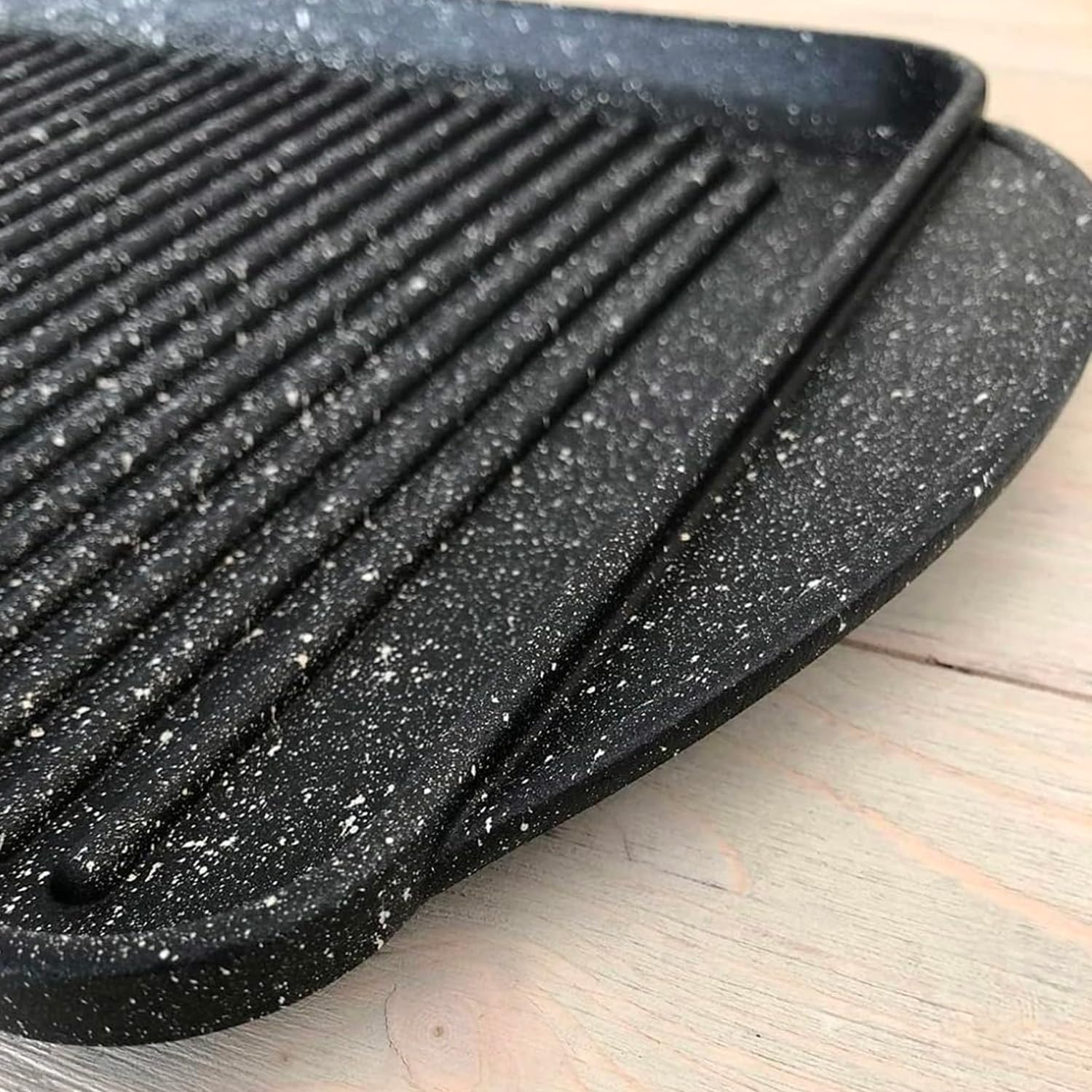 Avilia Bistecchiera Antiaderente per Induzione in Alluminio - Plancia Grill Rettangolare 37x28cm per Verdure, Bistecche e Pesce, Cottura Salutare e Uniforme