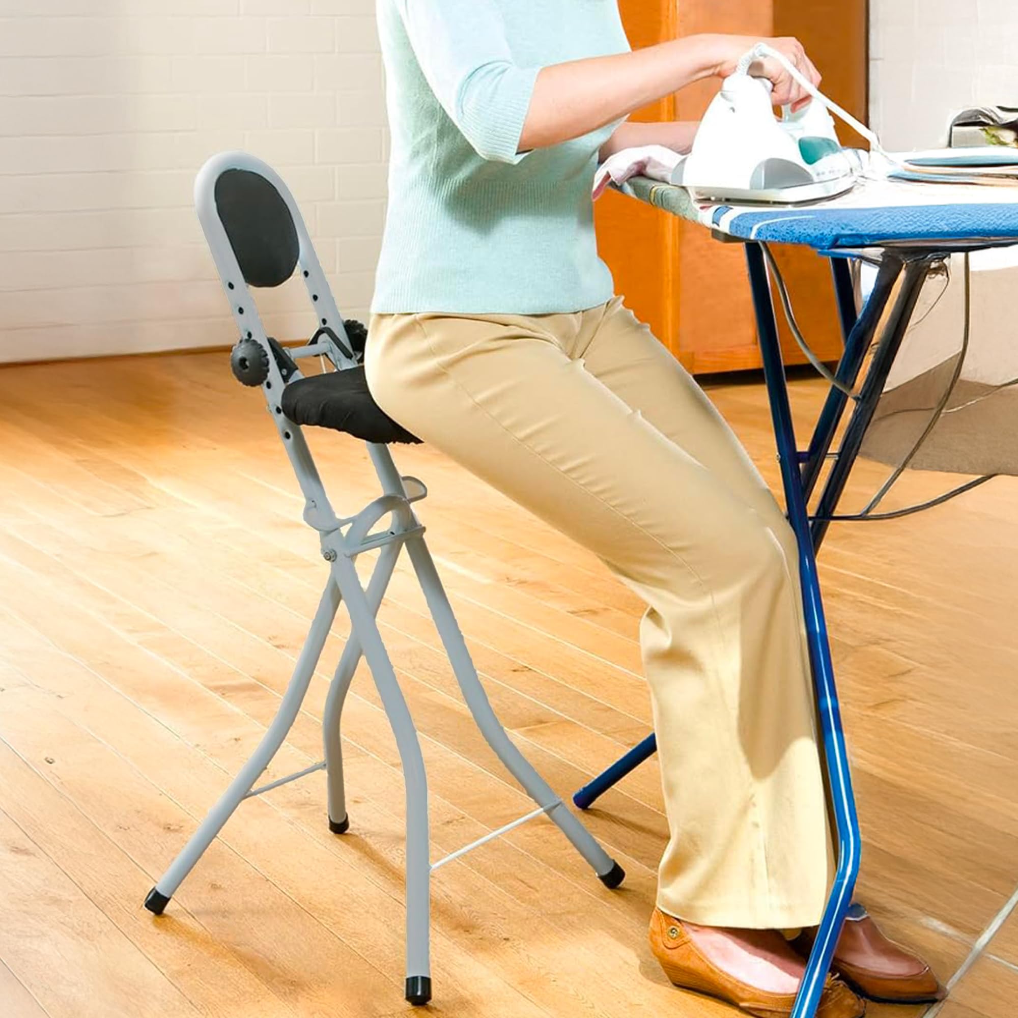Fishtec Chaise Assis Debout Réglable en Hauteur - Siège Rembourré Idéal Repassage - Pliable Compacte - Charge 100 kg - Atelier Bureau Cuisine