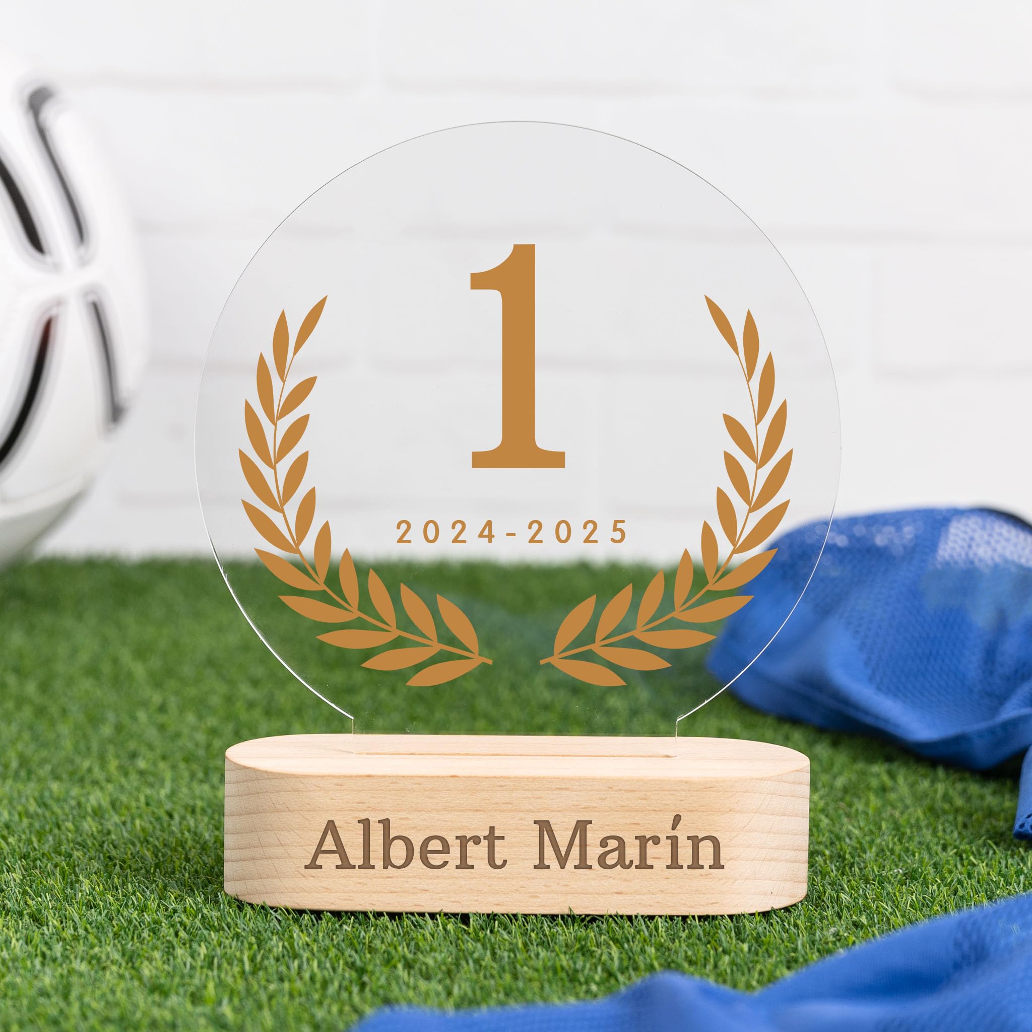 Trofeo Personalizado con Foto y Texto Placa de Metacrilato Impresa a Color Base de Madera Natural