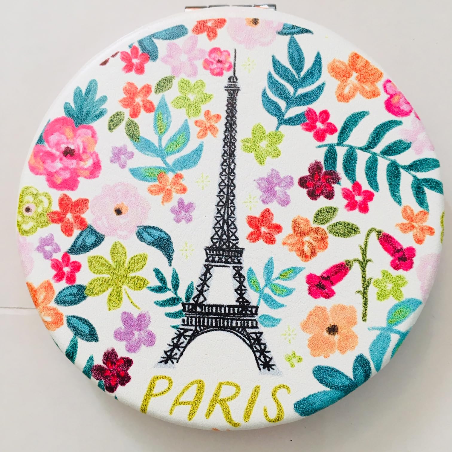 KIUB Paris Eiffel Tower Round Pocket Mirror โ Paris Je t'adore Motif โ Eiffel Tower Multi-tiflers on Cream Background