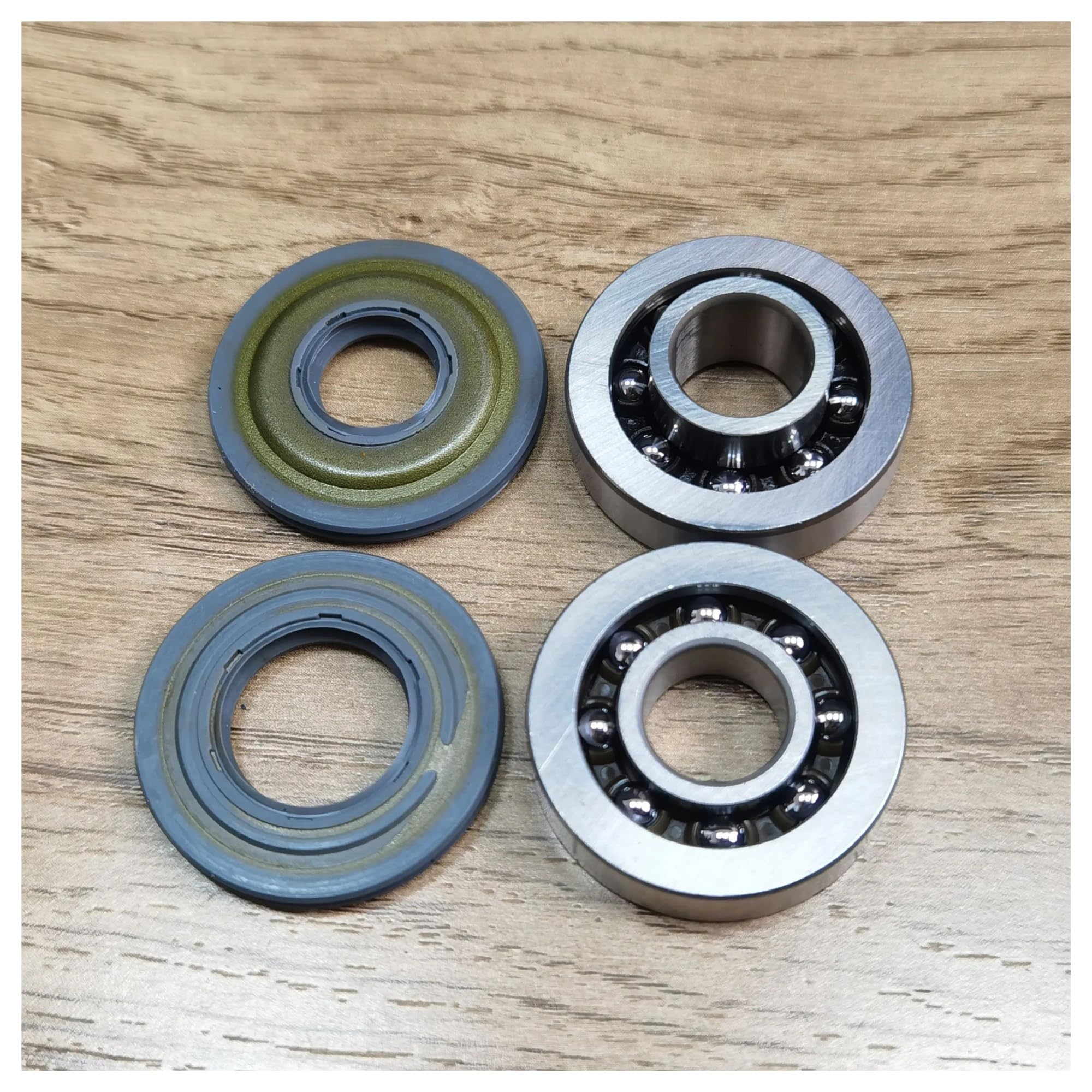Adatto for accessori for motosega Husqvarna 135 140 435 435E 440 440E Cuscinetto a sfere dell'albero motore e set di paraolio di ricambio(Bearing seal set)