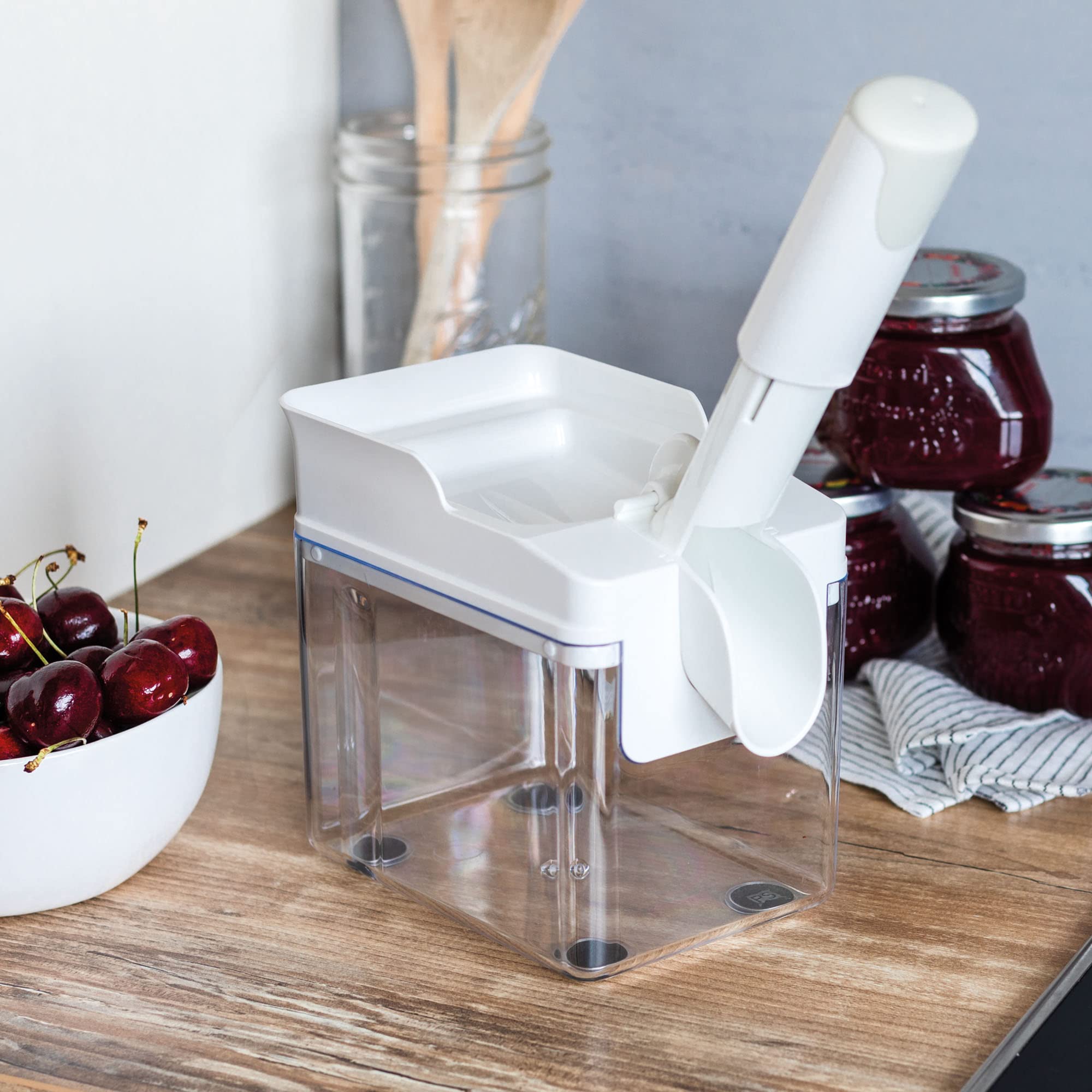 Leifheit Cherry Stoner with Pit Catcher Container, Ergonomic Handle and Rubber Feet