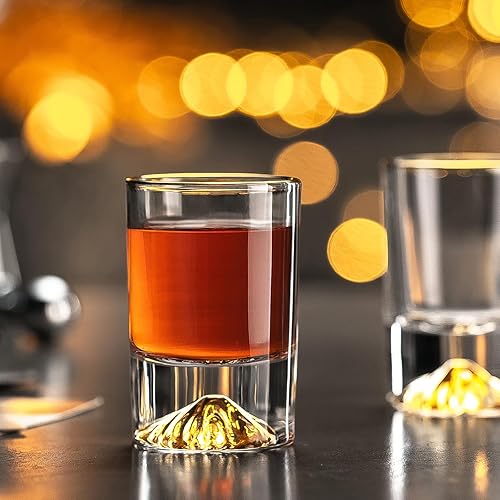 Miniatura 2 de Juego de vasos de chupito de 1.5 onzas con base de montaña Gold Peaks, paquete de 6 vasos de chupito transparentes a granel con borde dorado para