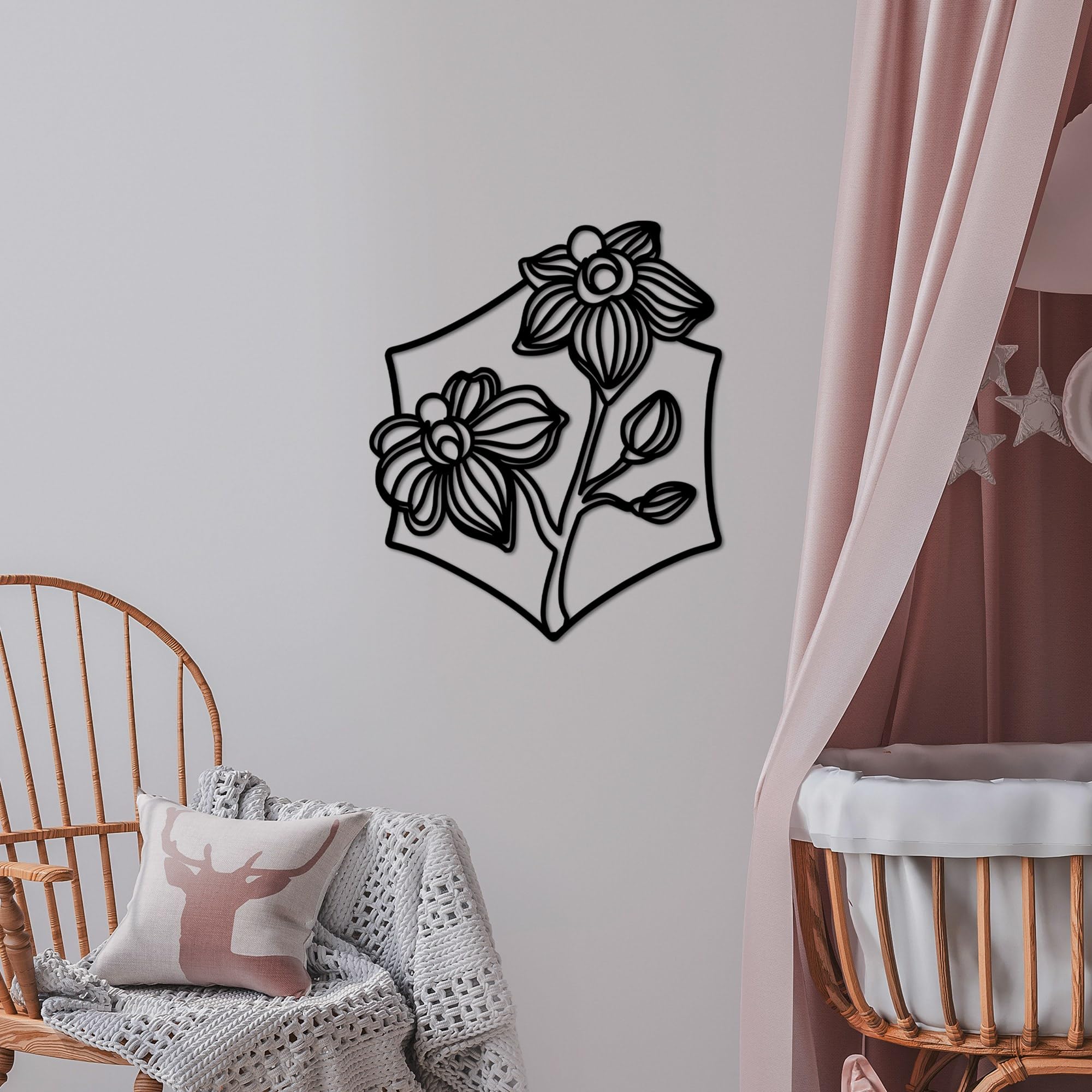 Hanah Home Stylish Black Decorative Metal Wall Accessory, 50 x 42 cm, 100% Metal, 1.5 mm Thick, Easy Wall Mounting, Perfect for Modern Decor
