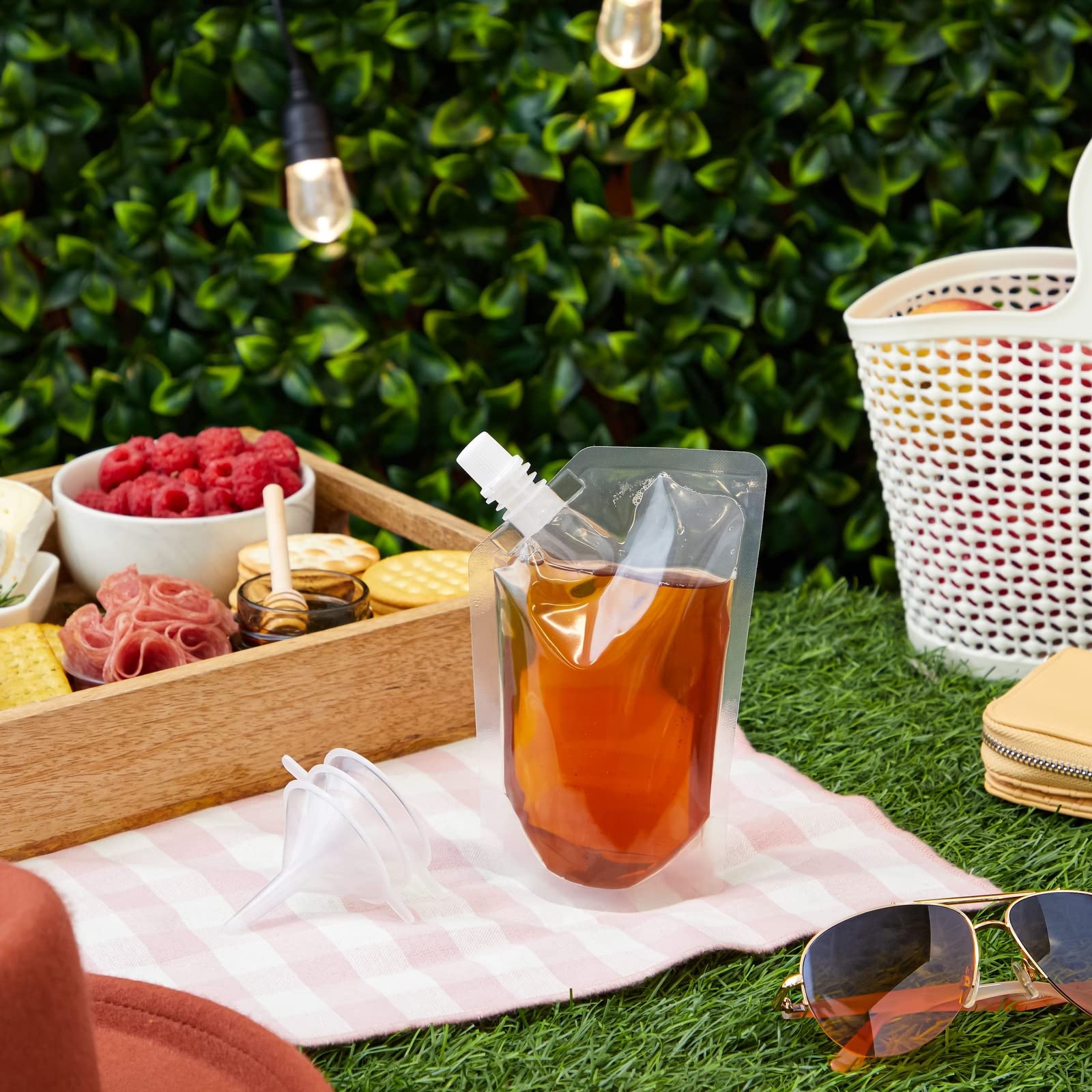 Stockroom Plus Reusable Plastic Drink Pouches with Funnels for Juice, Soda, Beer (7 x 4 Inch) - 8oz - 50 Pack