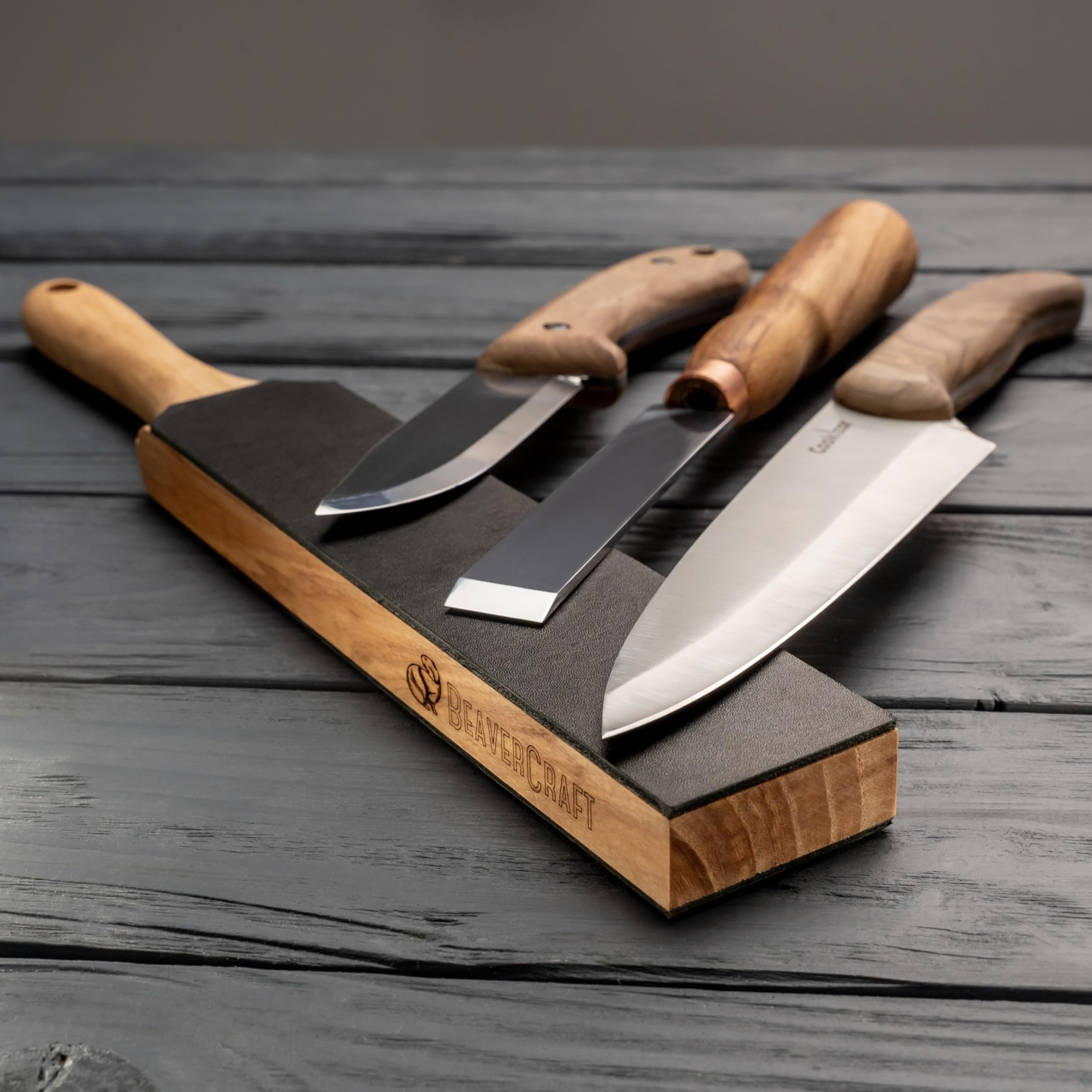 BeaverCraft Holzschnitz-Set S15 & LS6 – Schnitzmesser-Set für Anfänger & Kinder mit Sloyd- & Detailmesser plus extra Leder-Streichriemen mit Polierpaste für rasiermesserscharfe Klingen & Tutorials