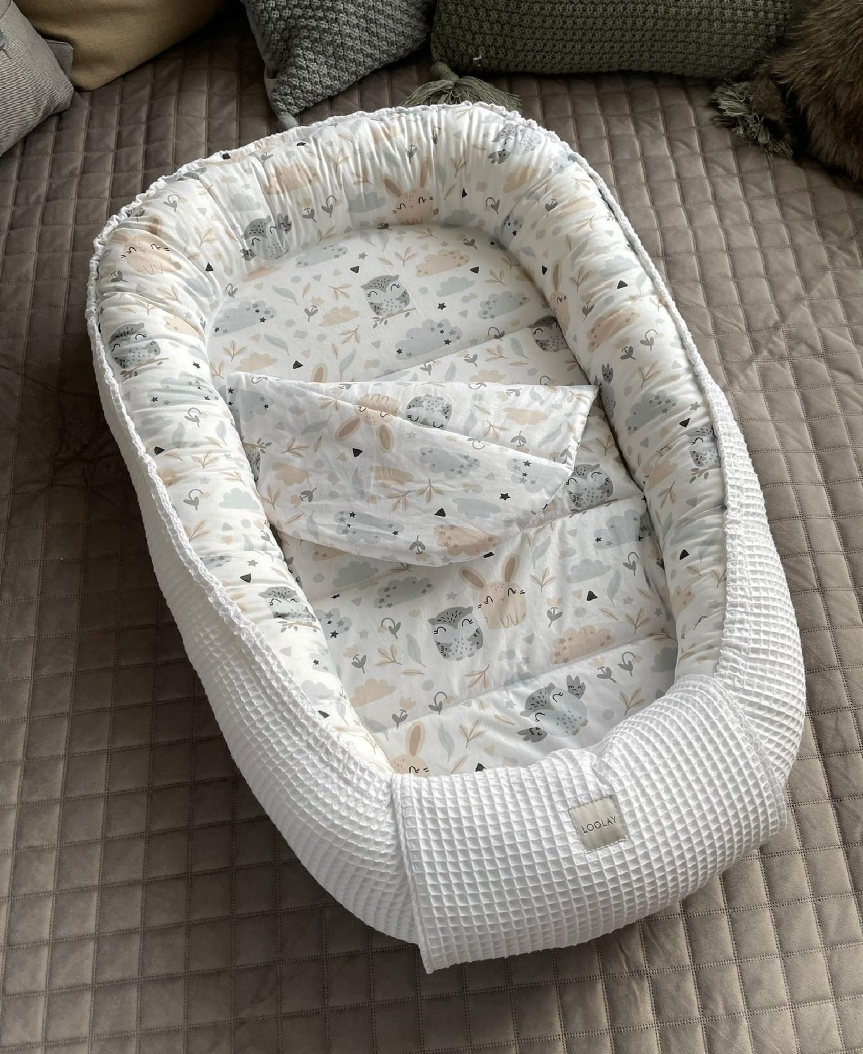 Paracolpi a nido d'ape, colore bianco, beige e bianco, per neonati, per neonati, lettino da viaggio, paracolpi solo/o, in set regalo pasquale (paracolpi + materasso (fondo di ricambio) + orsacchiotto)