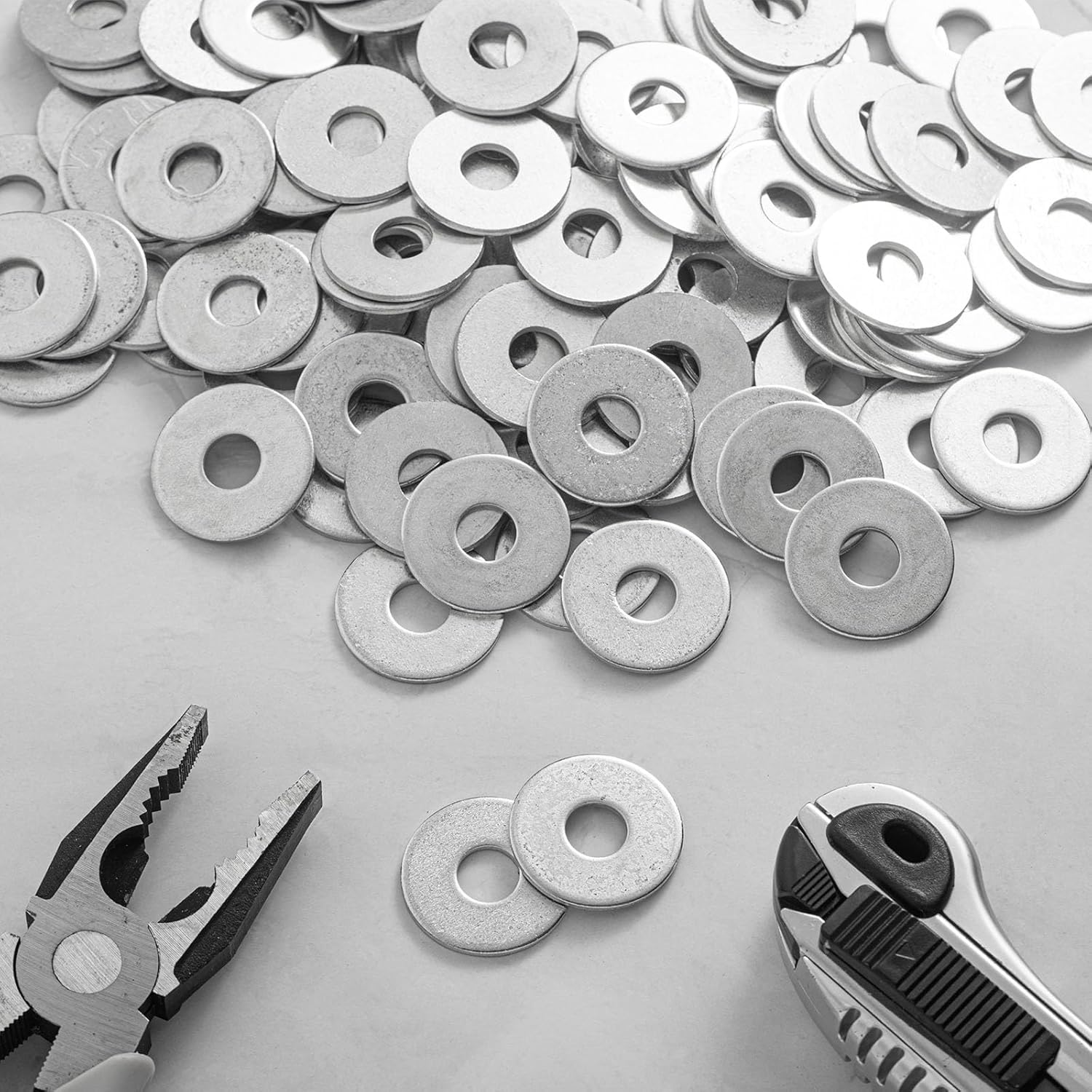 Yaocom 200 Pieces 3/8" x 1-1/4" Fender Washers Zinc Thickness 2 mm Fender Washers for Wood and Wet Environment