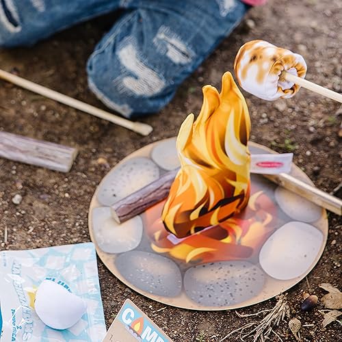 Miniatura 8 de Melissa & Doug Let's Explore Campfire S'mores Set con comida de juguete y accesorios de cocina para niños, juguetes de aprendizaje preescolar para