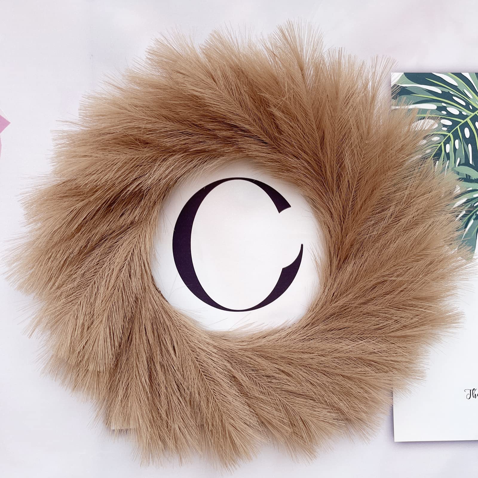 Pampas Grass Wreath, 24 inch Faux Pampas Wreath/Spring Wreaths for Front Door，Boho Wreath，for Farmhouse Decor, Boho Decor（Brown）