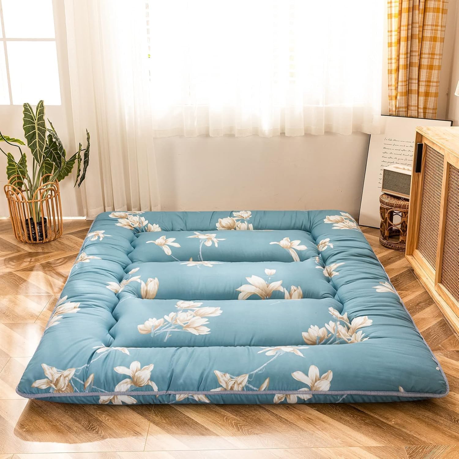 MAXYOYO Japanese Floor Futon Mattress, Thicken Tatami Mat Sleeping Pad Foldable Roll Up Mattress Dormitory Mattress Pad Floor Lounger Pillow Bed (Blue Flower, Double)