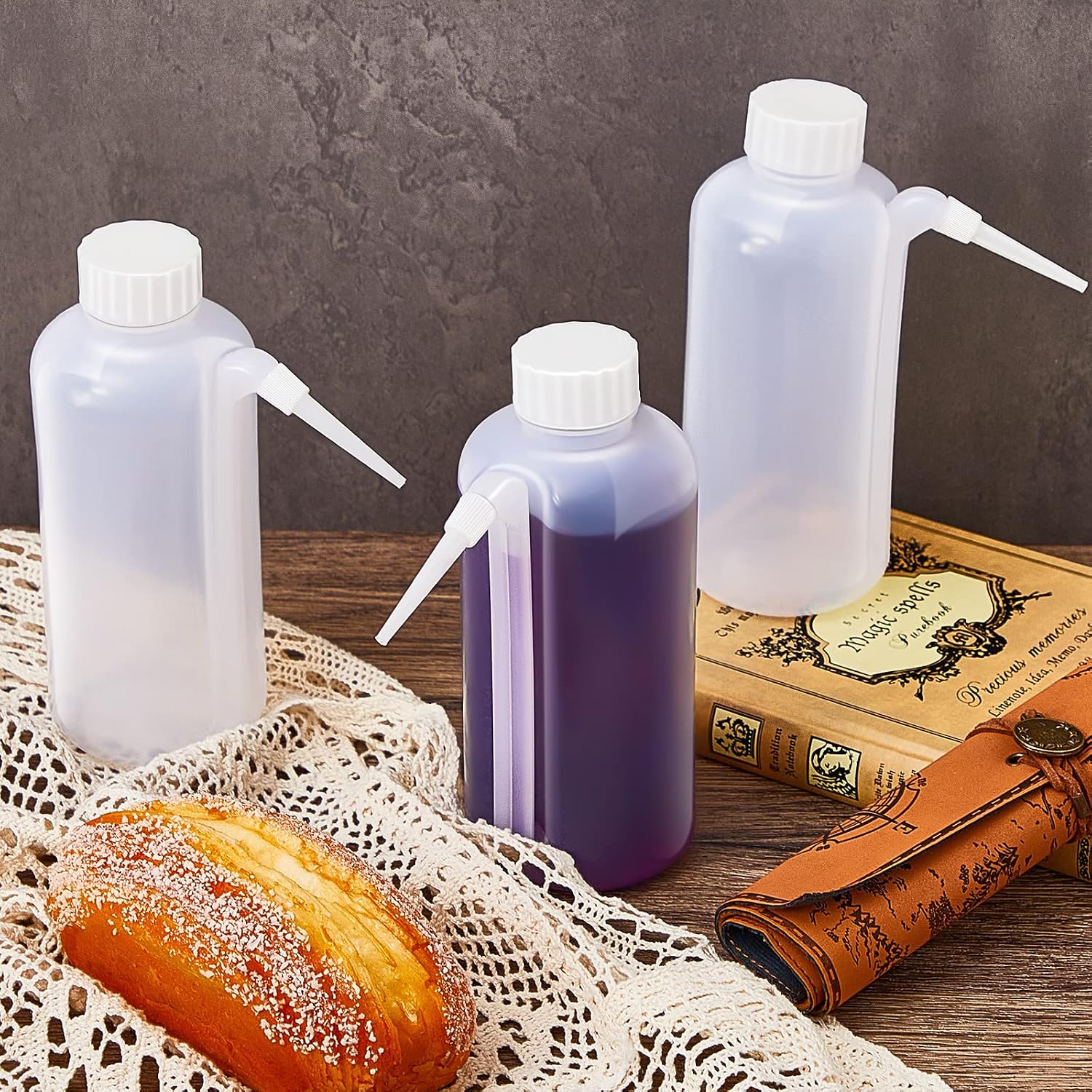 Suclain 5 Pieces Communion Cup Filler Plastic No Drip Squeeze Bottle Communion Juice Dispenser with Side Straw Church Bottle Filler Holy Condiment Squeeze Bottles for Ceremony Supplies, 17 oz