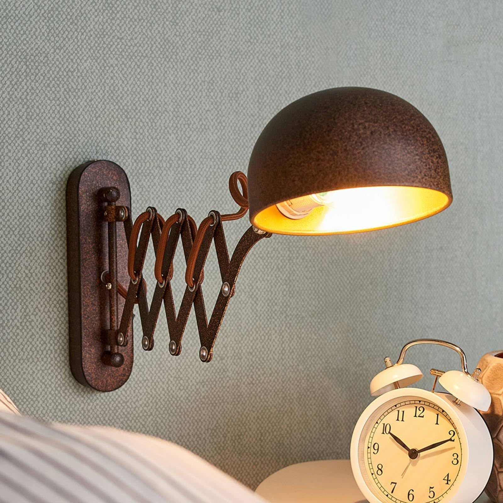 Lindby Applique dimmerabile (Country) colore Marrone, in Metallo ad es. Soggiorno & Sala da pranzo applique