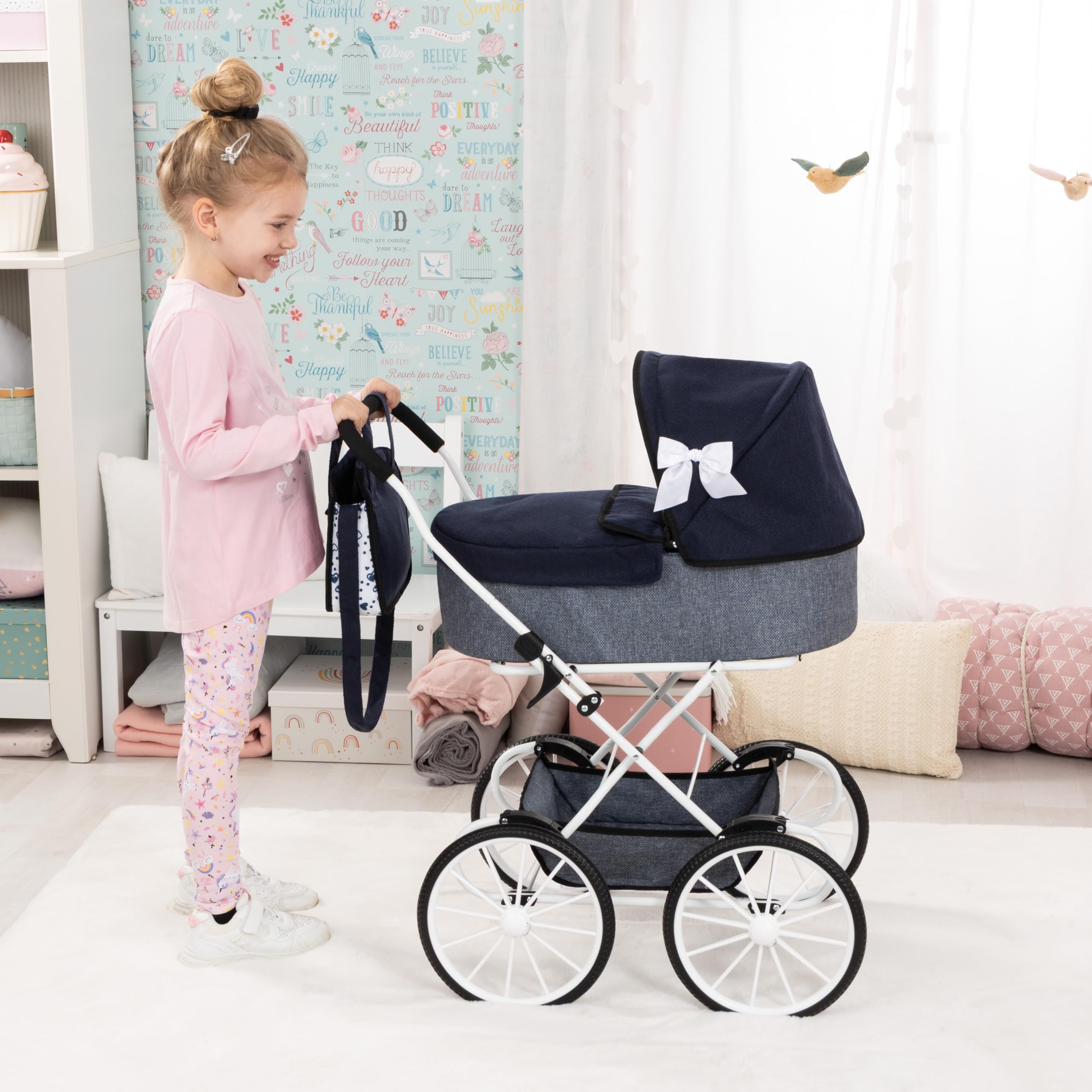 Bayer Design 14381AA Puppenwagen nostalgisch, klassisch, mit Korb, Tasche, Abdeckung, Blue | große Räder, Abdeckung, klassisch